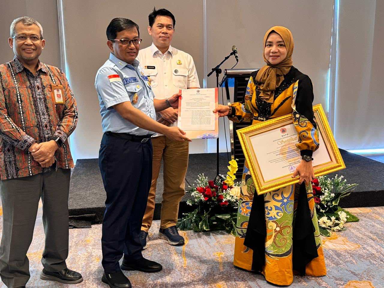 BPSDM Prov. Kalteng Menerima Serttifikat Penghargaan Diklat Manajemen Bencana sebagai Terbaik Se-Indonesia Akreditasi A