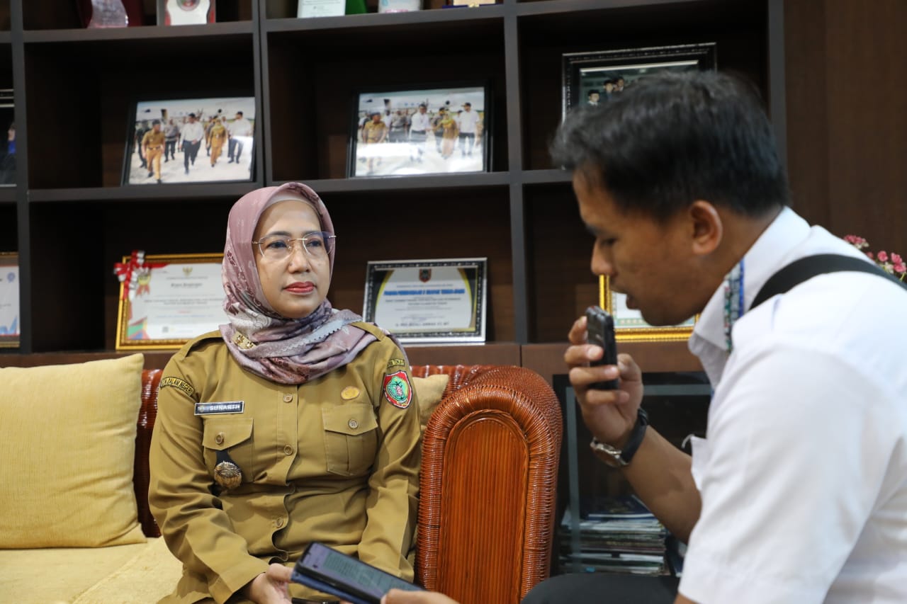 Terima Kunjungan RRI, Kepala Dinas TPHP Kalteng Membahas Tentang Swasembada Pangan