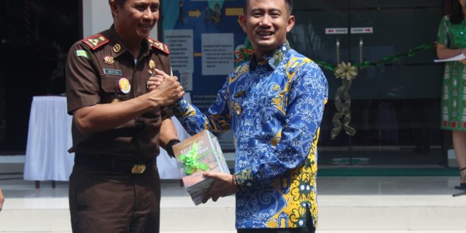 Kejati Kalimantan, Tengah Resmikan Pembangunan Aula, PTSP dan Perpustakaan Kejari Kota Palangka Raya