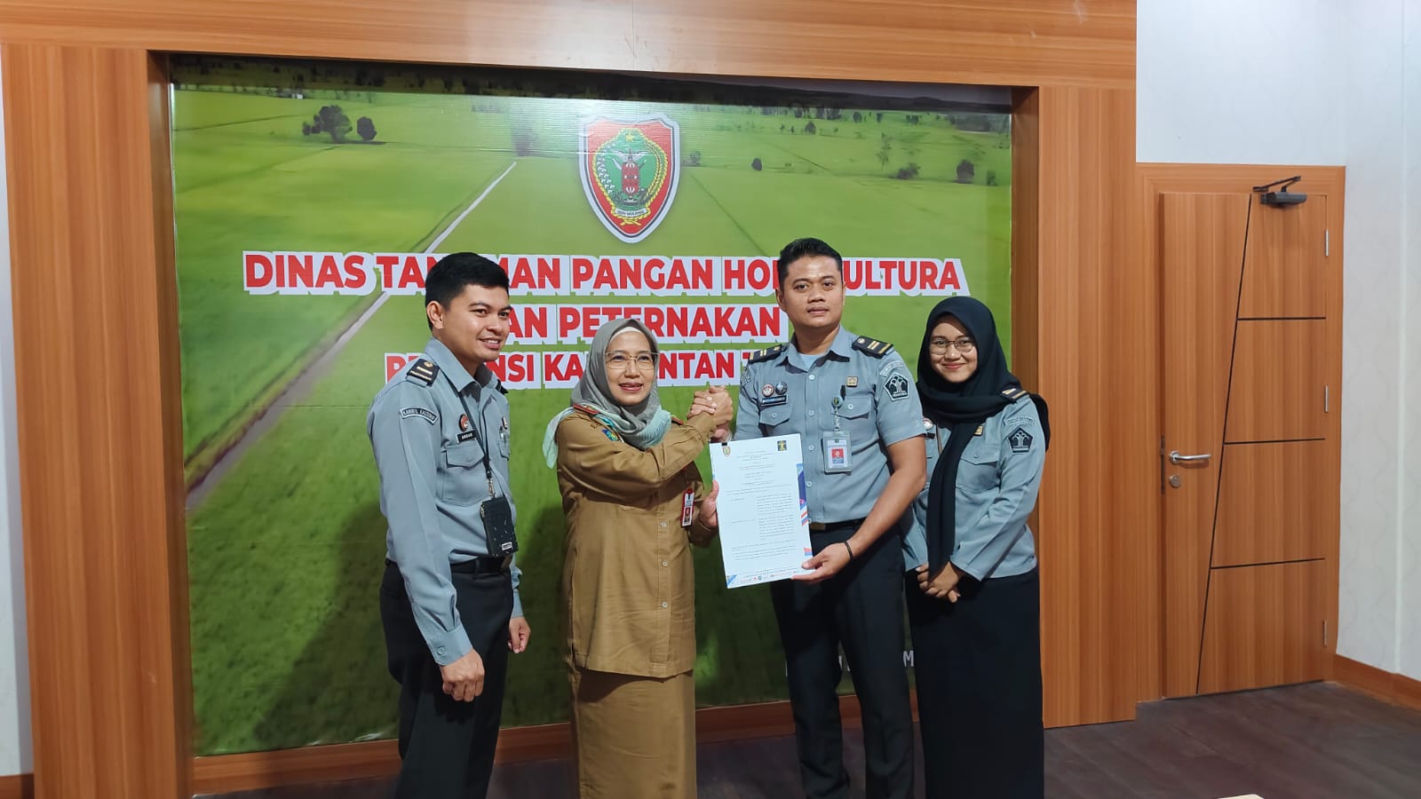 Kadis TPHP Prov. Kalteng Sepakati Tindak Lanjut Perjanjian Kerja Sama Pengembangan Kekayaan Intelektual dengan Kemenkumham