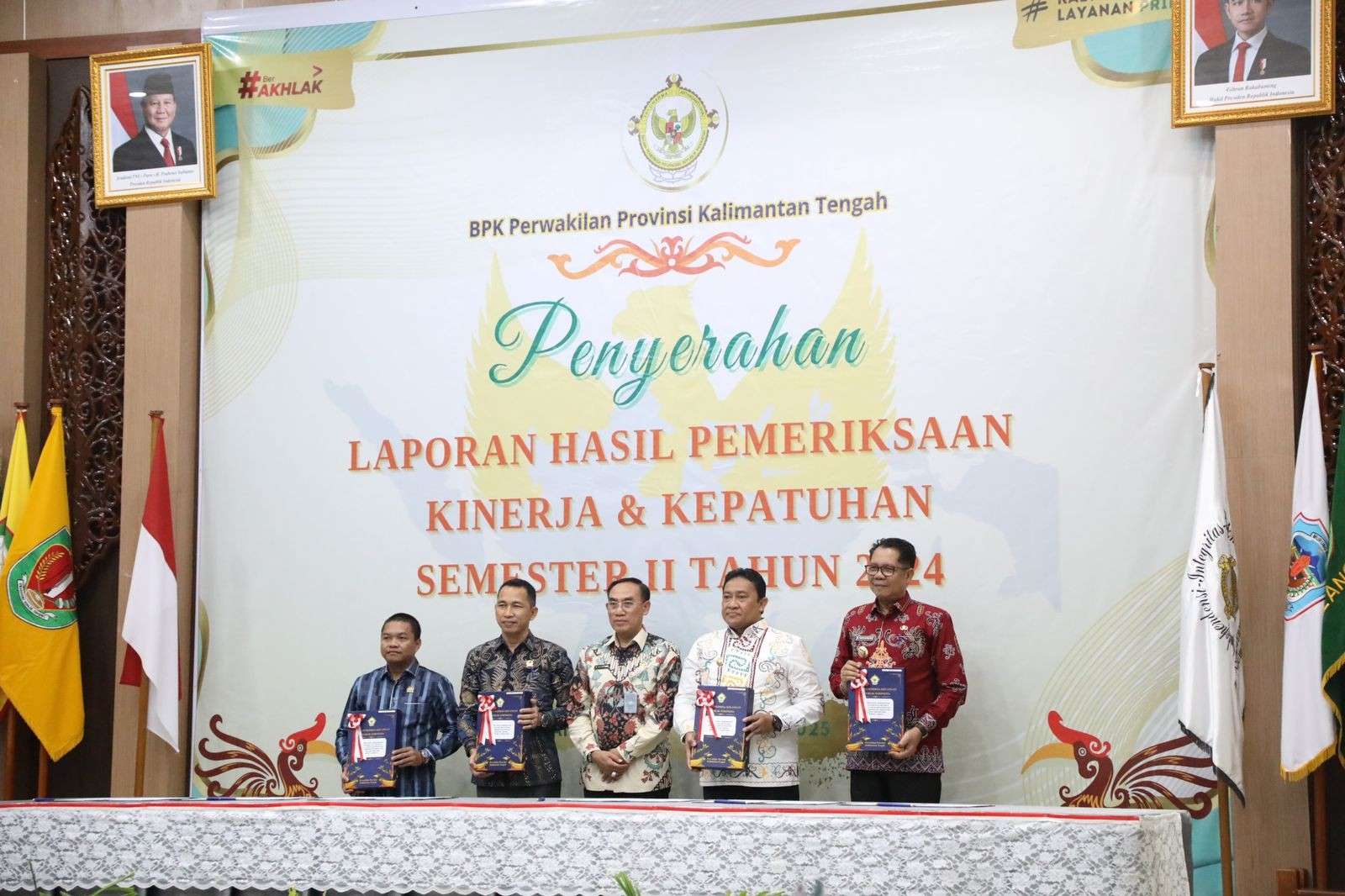 Dinas TPHP Prov. Kalteng Hadiri Penyerahan Laporan Hasil Pemeriksaan Kinerja dan Kepatuhan Semester II Tahun 2024