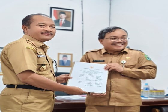 Inspektur Daerah Prov. Kalteng Pimpin Evaluasi Penyaluran Bansos UEP dan Bansos DBH DR