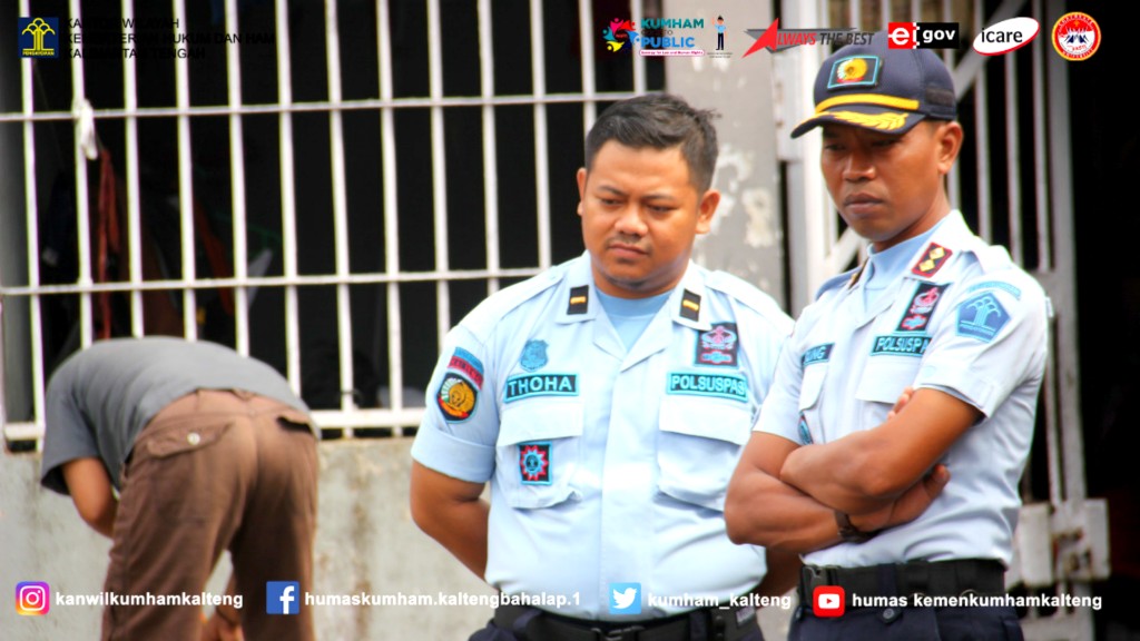Kalapas Lakukan Inspeksi Pengawasan Keamanan Dan Kebersihan Lingkungan Blok Hunian WBP Lapas Sampit