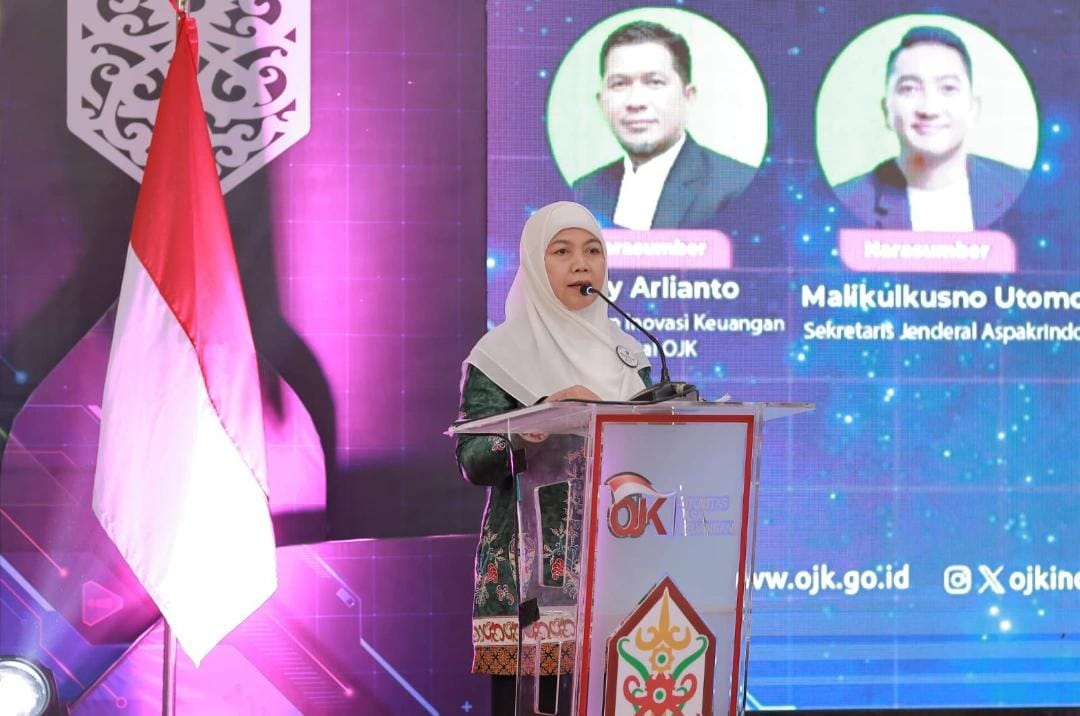 Wakili Gubernur, Asisten Ekbang Sri Widanarni Buka Kuliah Umum Literasi Keuangan