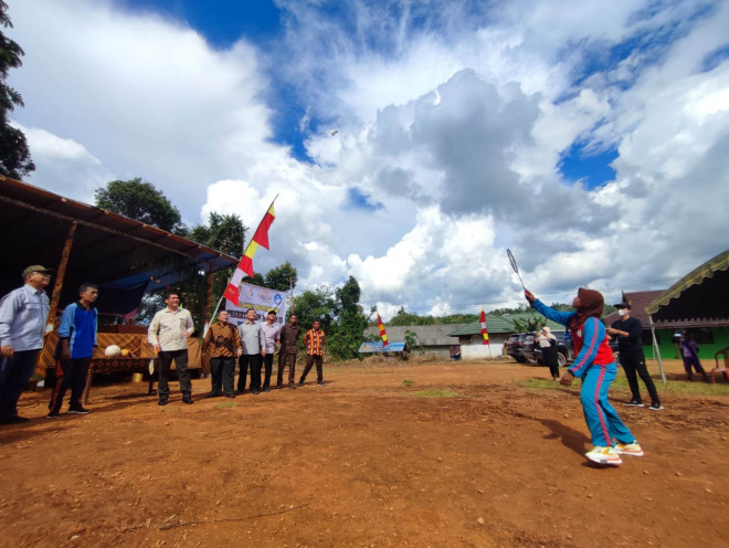 Pj. Bupati Kobar Buka FLS2N Tingkat Kecamatan Arut Utara
