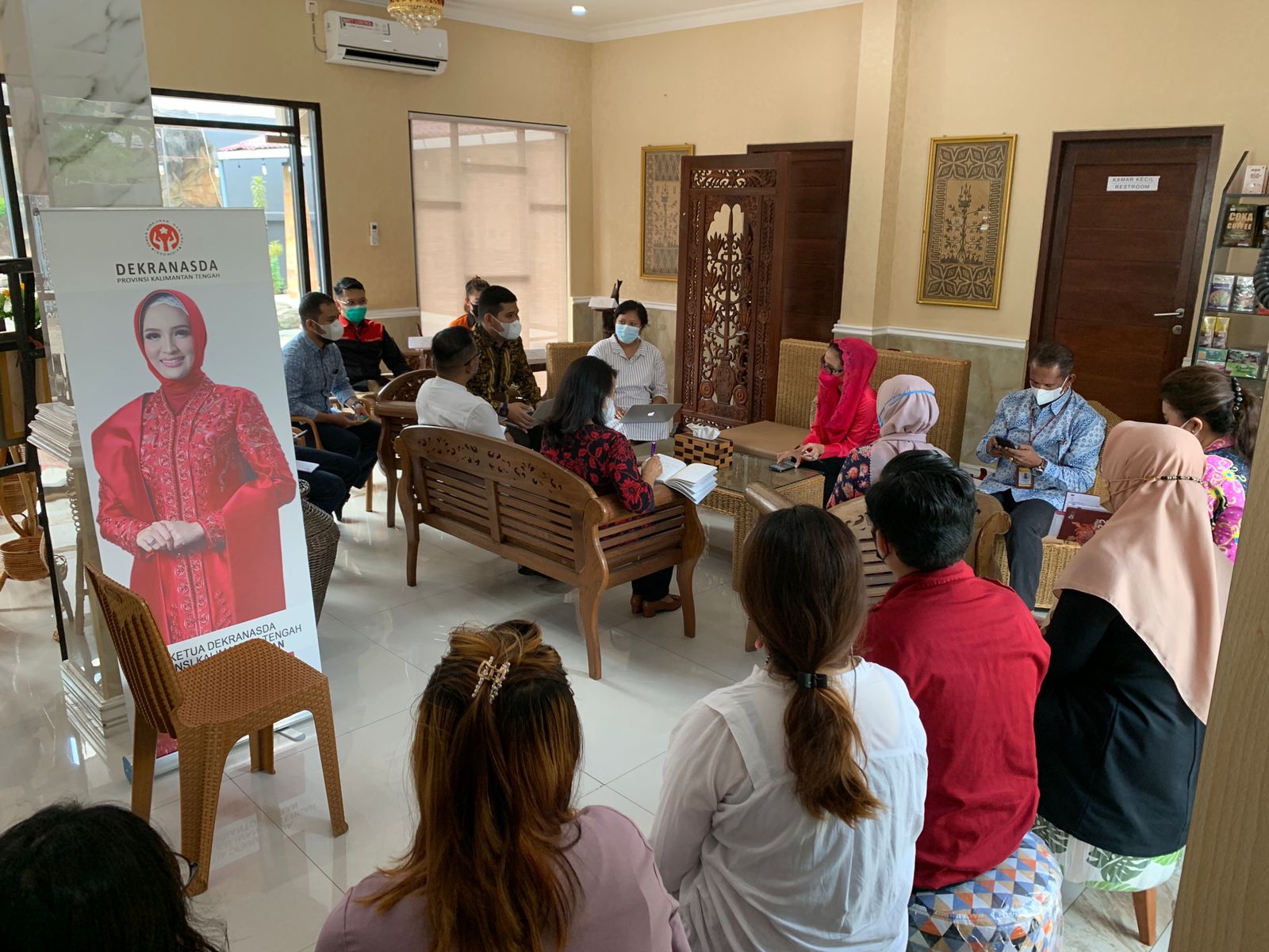 Gebyar Safari Ramadhan Fasilitasi IKM Lapak Gratis, Ivo Sugianto Sabran : Partisipasi Pemulihan Ekonomi Nasional