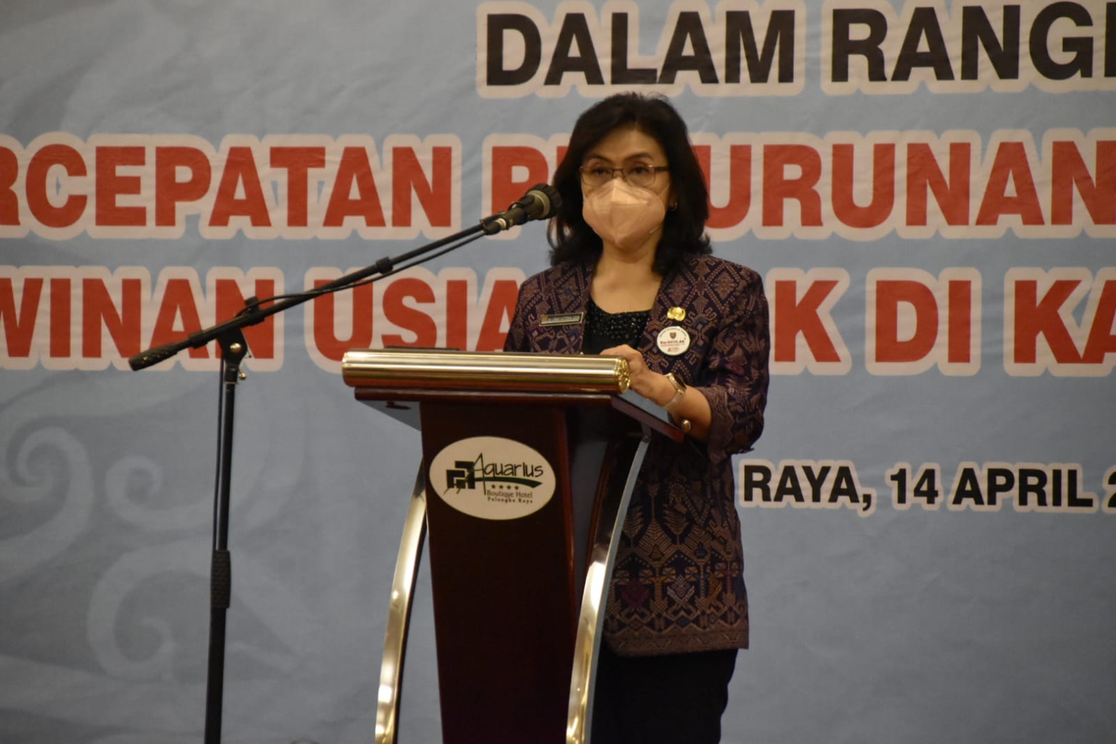Pj. Sekda Kalteng Buka Pertemuan Lintas Sektor Dalam Rangka Percepatan Penurunan Stunting dan Perkawinan Usia Anak