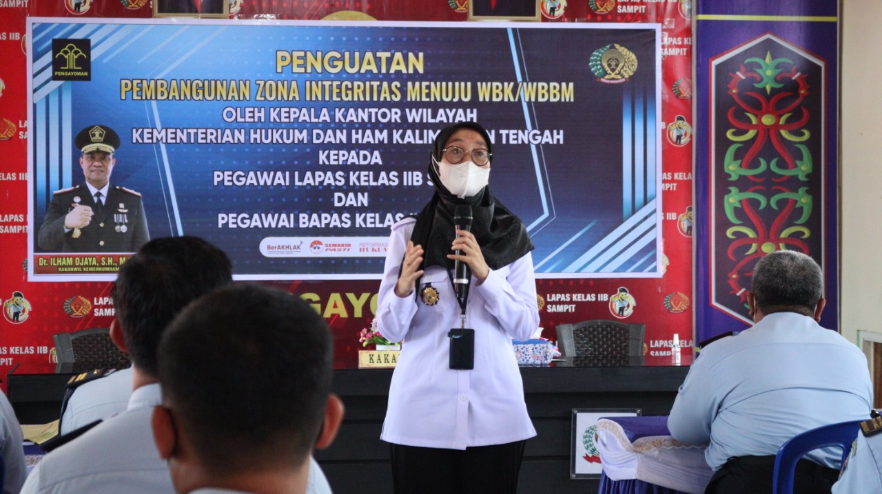 Perkuat Tim Kehumasan, Kakanwil Kemenkumham Kalteng Berikan Penguatan Sekaligus Perkenalkan Inovasi Rabu HUMANIS