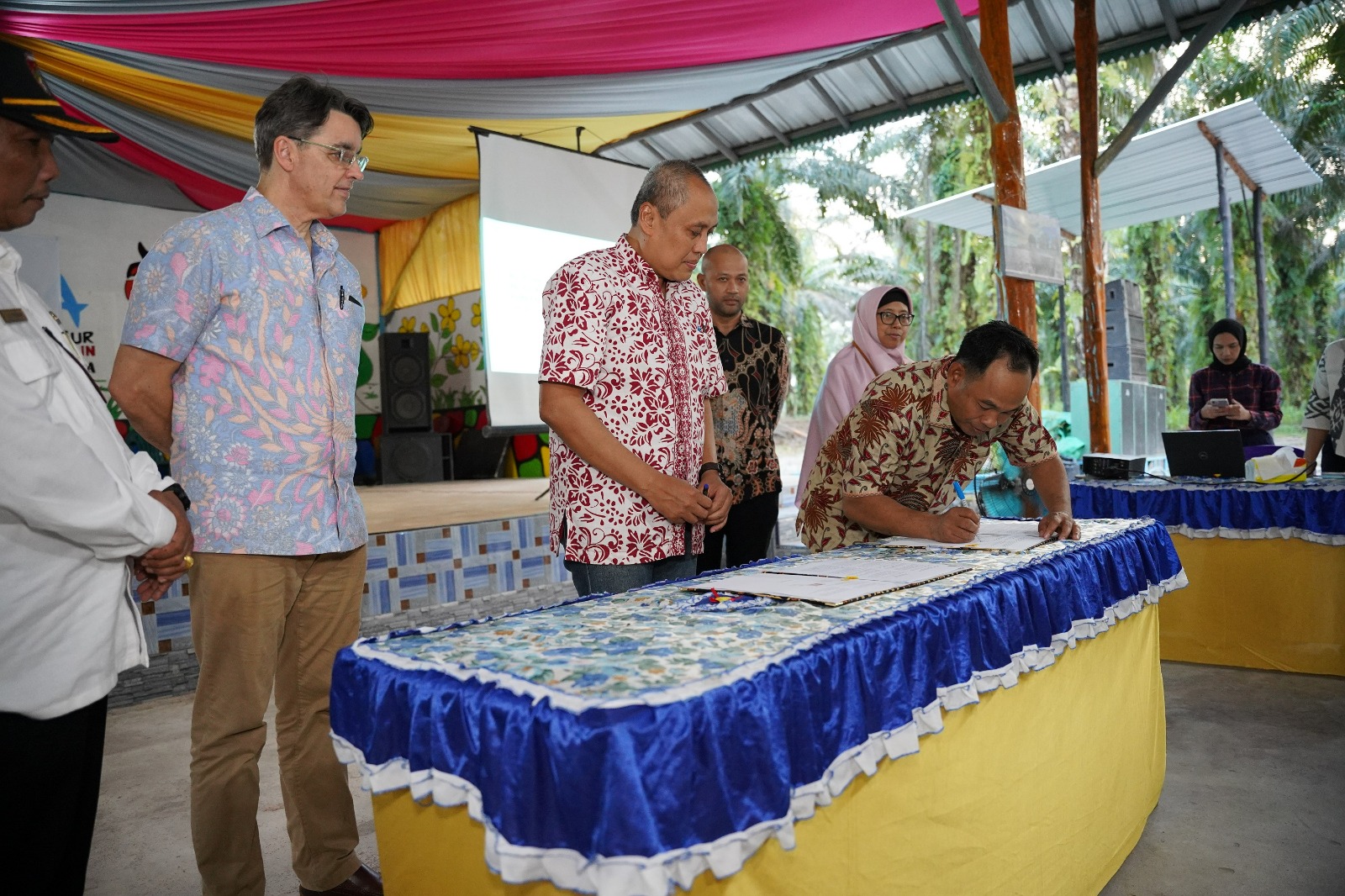Kembangkan Bisnis yang Lebih Hijau, Koperasi Sekunder KSMJ Teken Nota Kesepahaman dengan USAID SEGAR