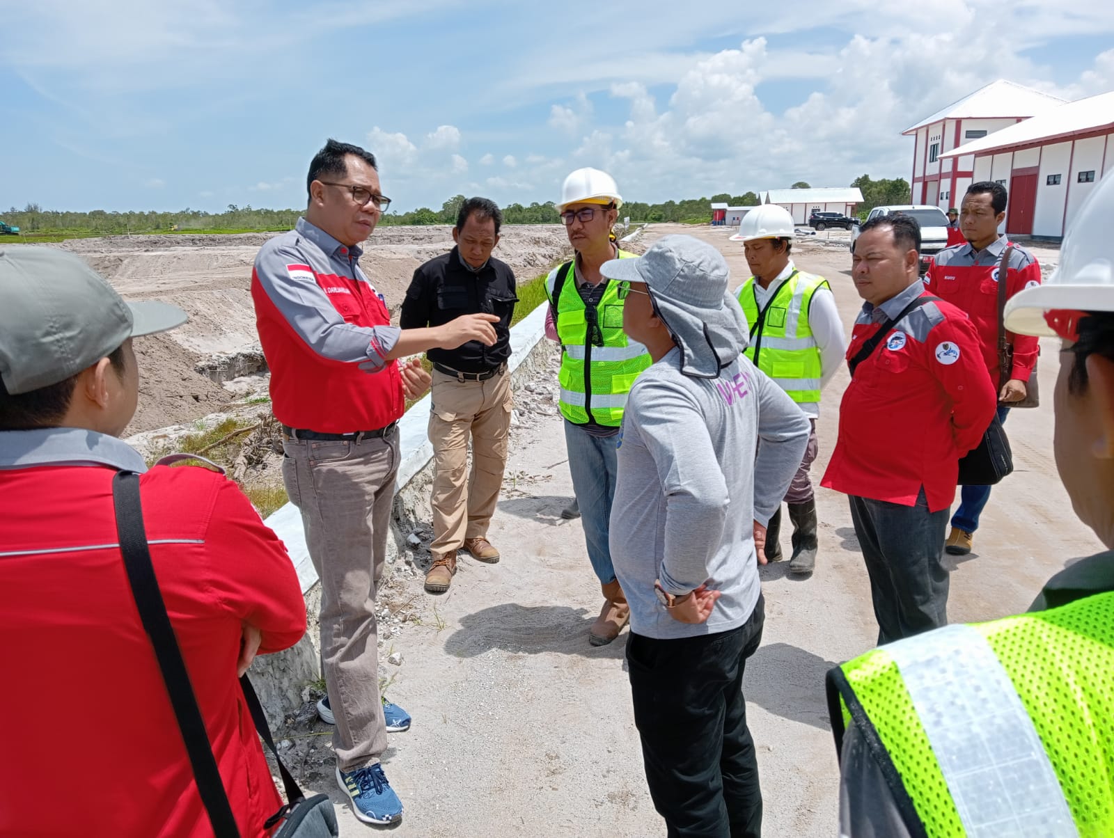 Kunjungi Shrimp Estate, Kepala Dislutkan Optimis Bulan November Tebar Benih Perdana