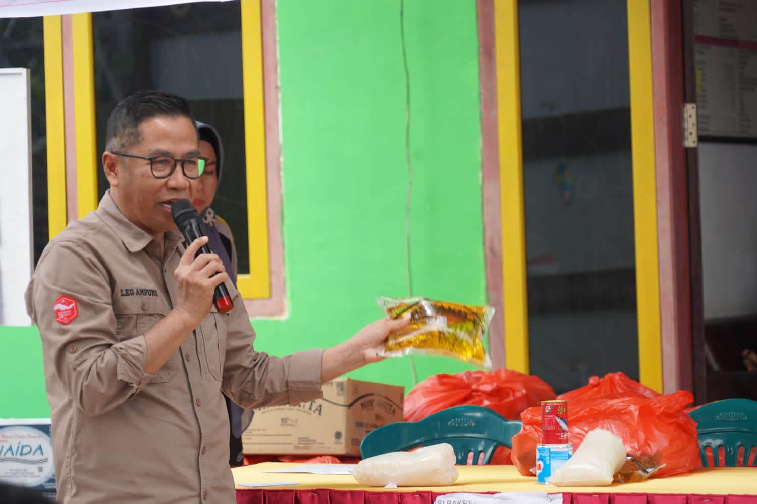 Buka Pasar Penyeimbang di Lamandau, Asisten Ekbang Leonard S. Ampung Harapkan Dapat Ringankan Beban Masyarakat Jelang Idulfitri