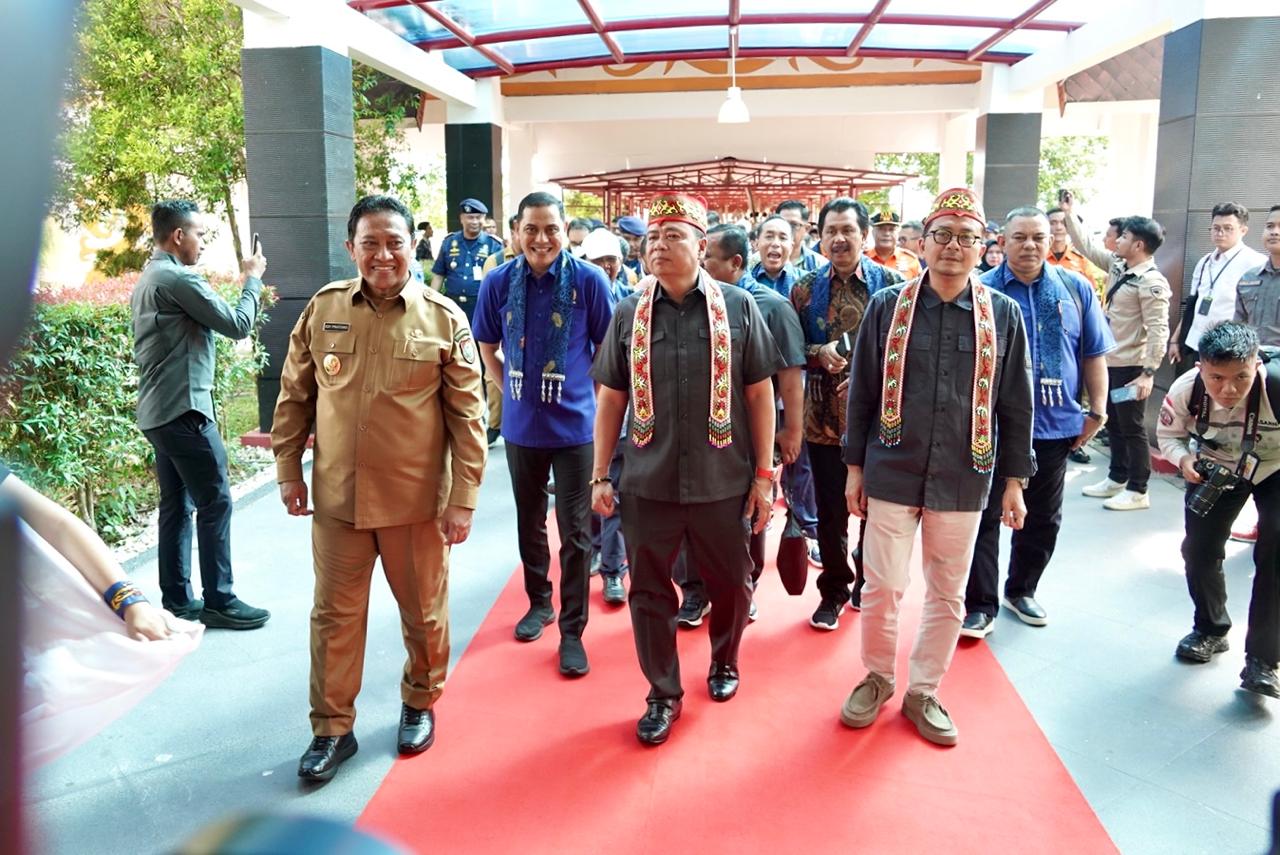 Wagub Edy Pratowo Sambut Kedatangan Komisi V DPR RI