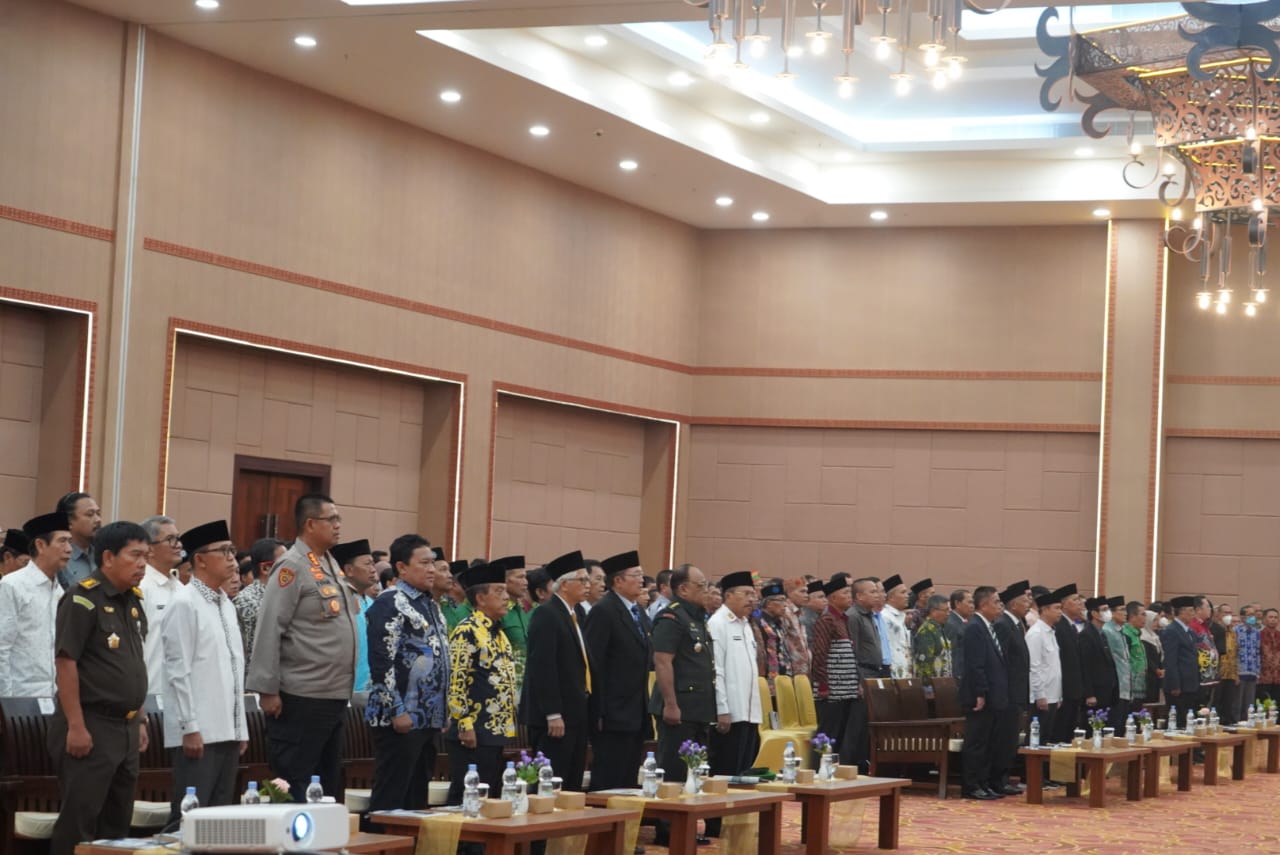 Wagub Kalteng Sampaikan Sambutan Pada Pengukuhan  Guru Besar Prof. Dr. H. Bulkani, M.Pd