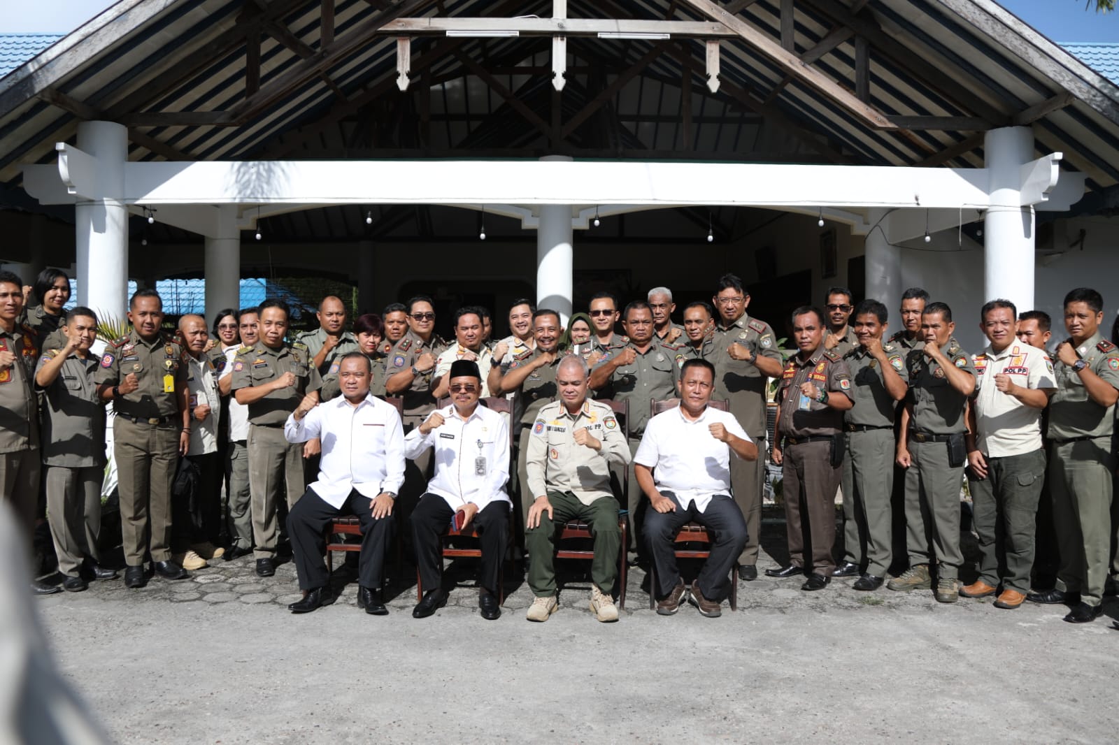 Buka Bimtek PPNS, Sekda Nuryakin Tekankan untuk Terus Meningkatkan Kualitas dan Kapasitas Sebagai Abdi Negara dan Abdi Masyarakat