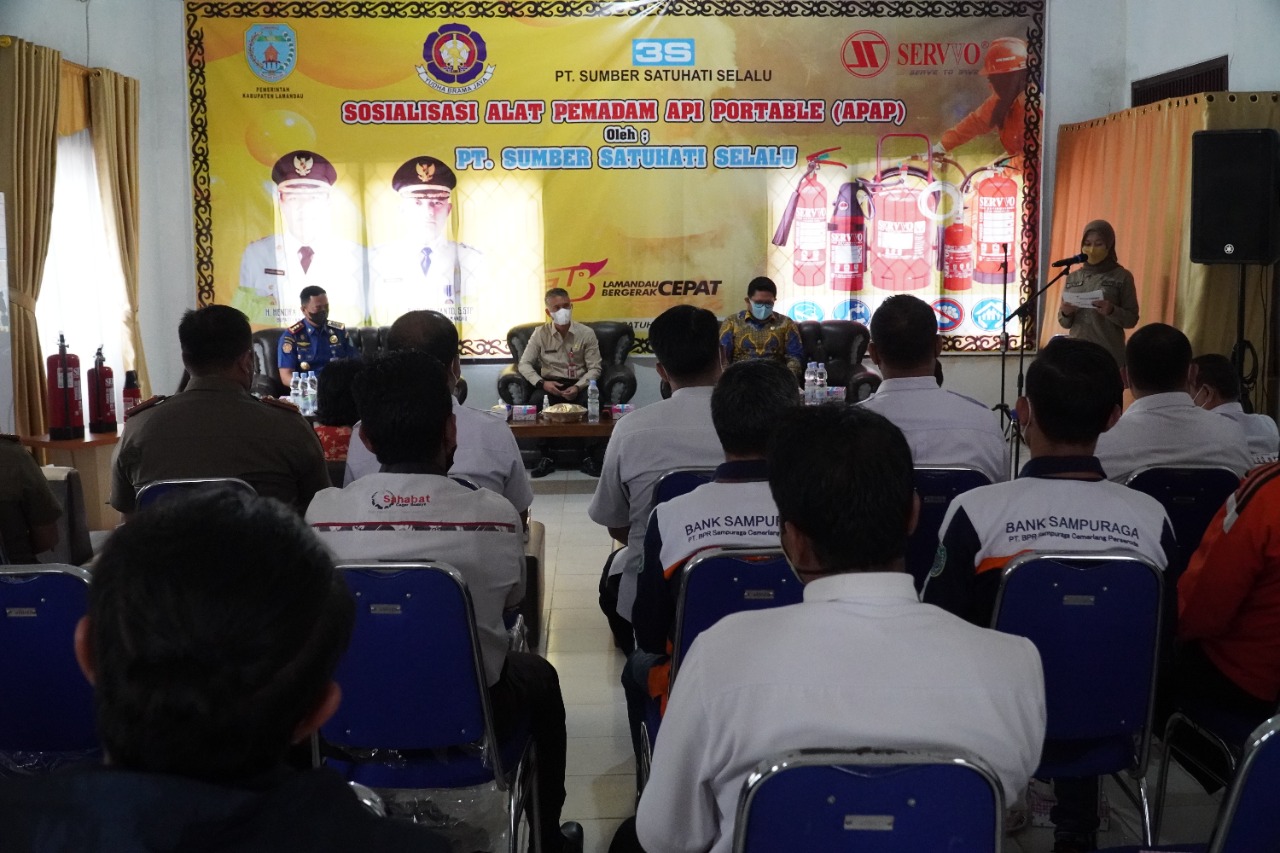Satpoldam Kabupaten Lamandau Adakan Sosialisasi dan Simulasi Alat Pemadam Api Portable (APAP)