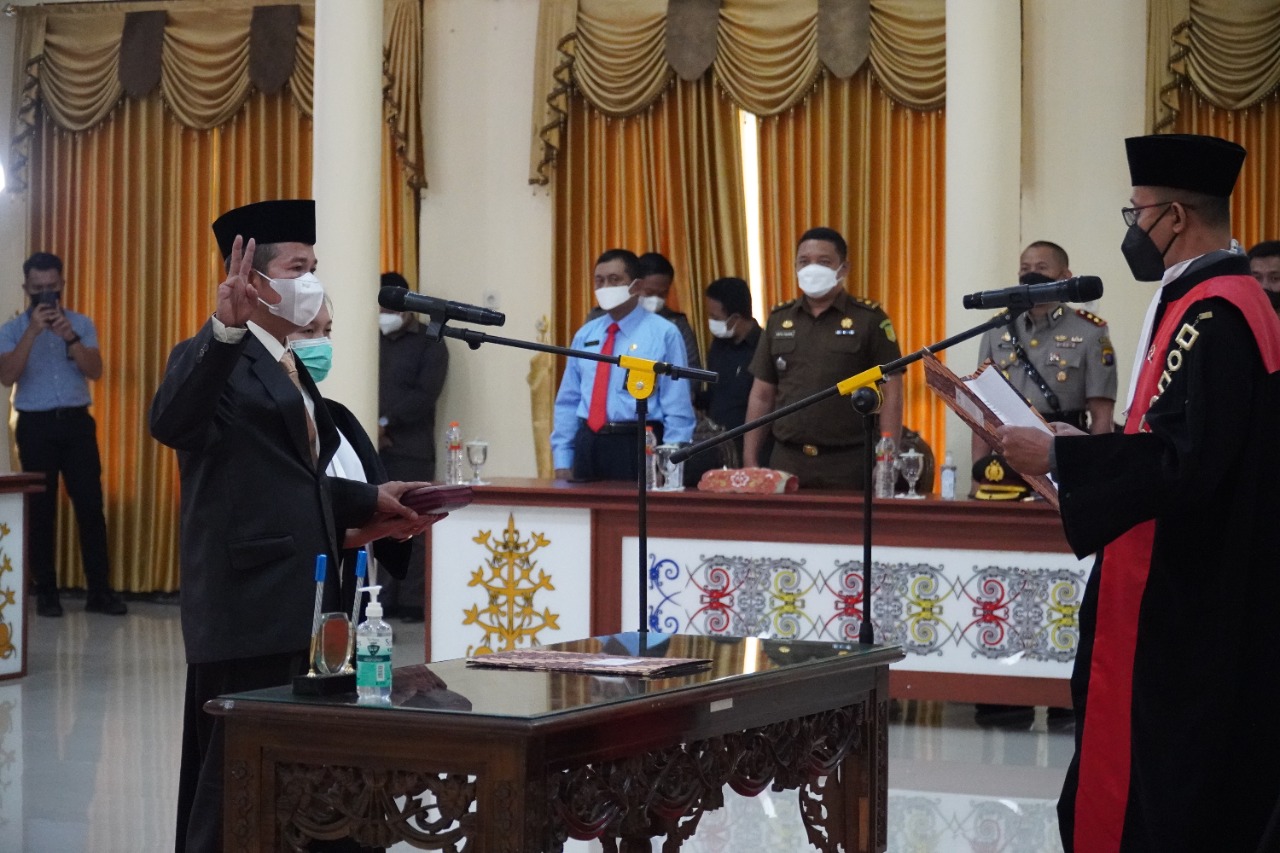 Ketua DPRD Kabupaten Lamandau Resmi Dilantik