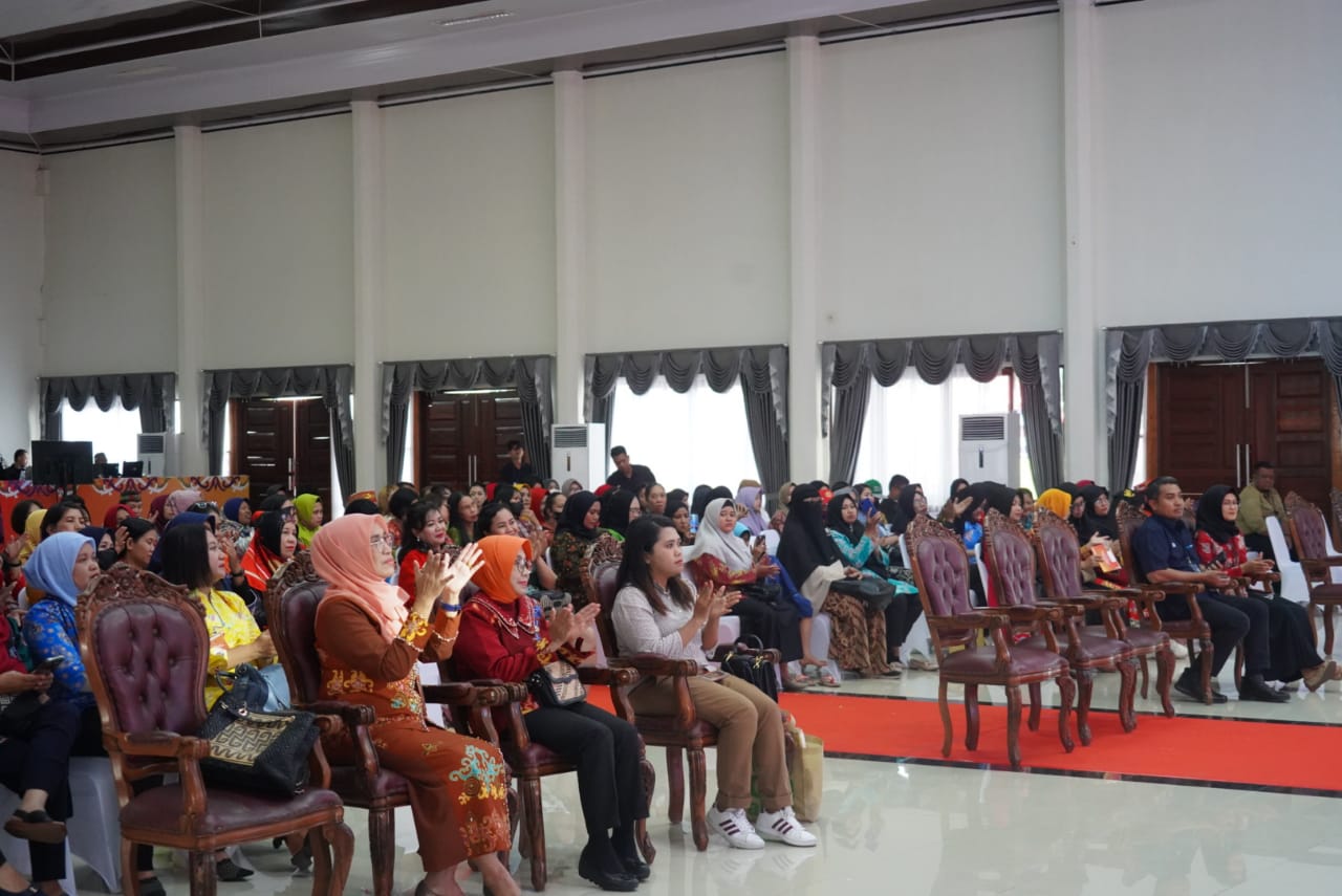 Dorong Pertumbuhan Ekonomi Berkelanjutan, Kadis Koperasi dan UMKM Buka Talkshow Onboarding UMKM Naik Kelas dan Go Ekspor