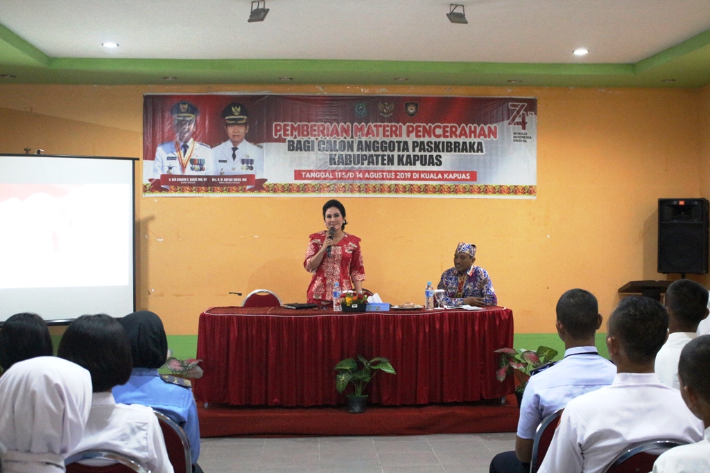 Ketua TP PKK Beri Materi Pencerahan Bela Negara