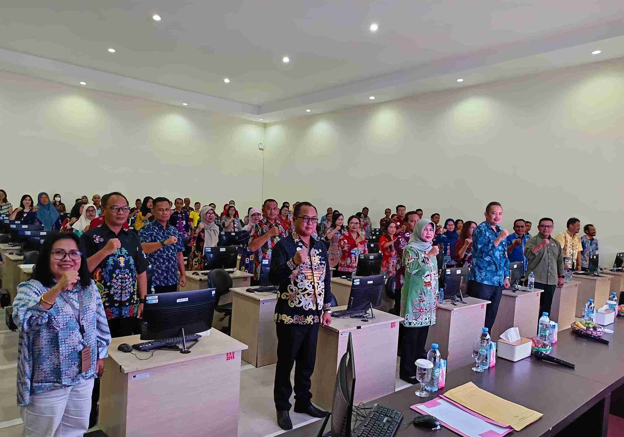 Kepala BKD Provinsi Kalteng Resmi Tutup Kegiatan Pemetaan Potensi dan Kompetensi ASN