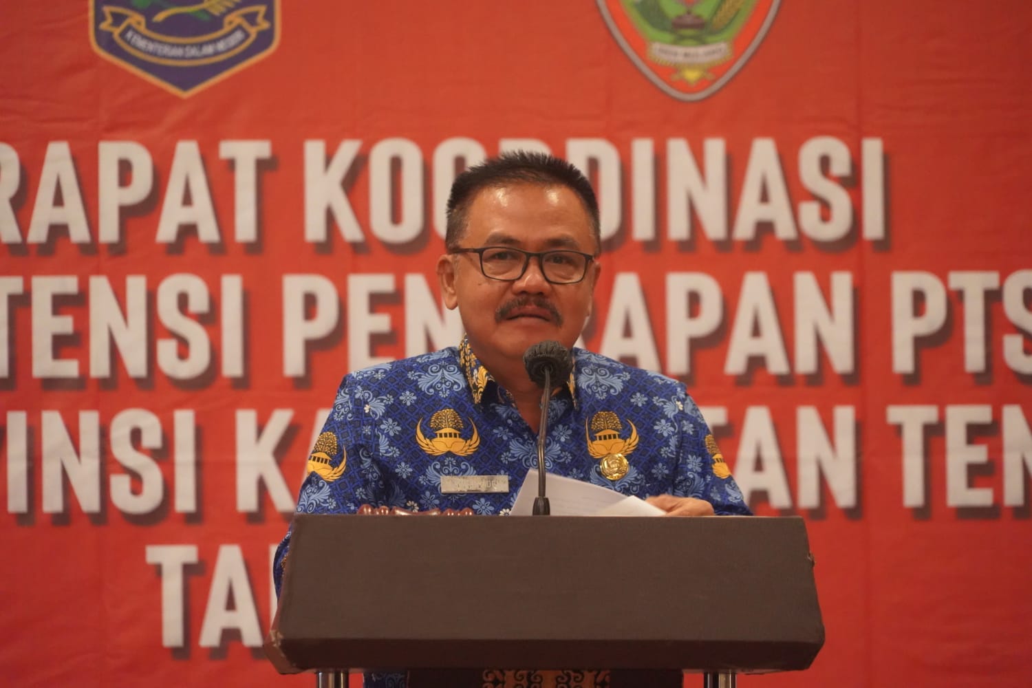 Sahli Gubernur Bidang Pemerintahan Hukum dan Politik Herson B Aden Buka Rakor Asistensi Penerapan PTSP 
