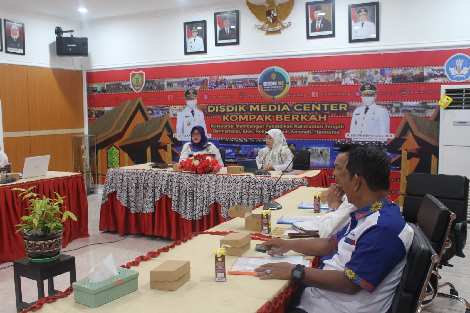 Disdik Terima Kunjungan Tim Monev Komisi Informasi Kalteng