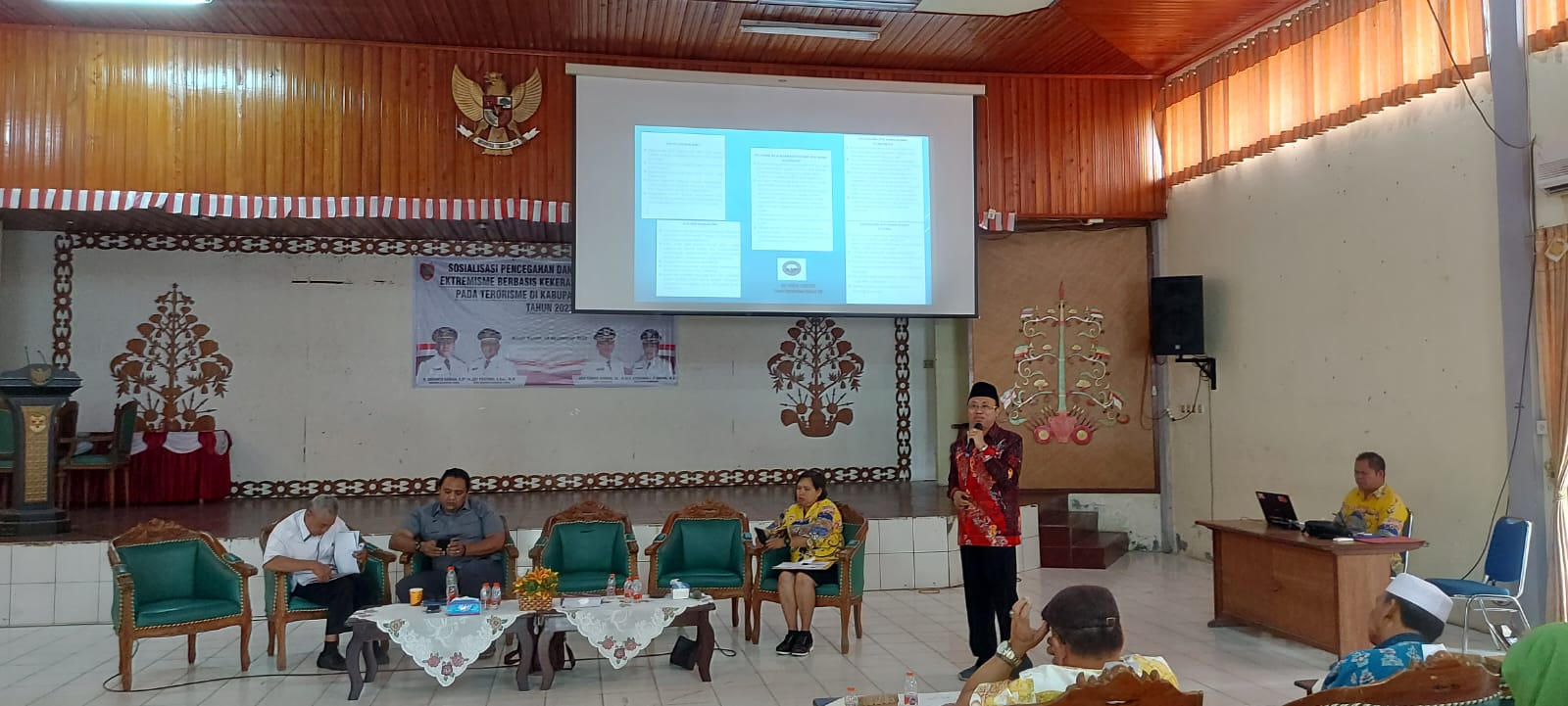 Badan Kesbangpol Prov. Kalteng Gelar Sosialisasi Pencegahan dan Penanggulangan Ekstrimisme Berbasis Kekerasan 