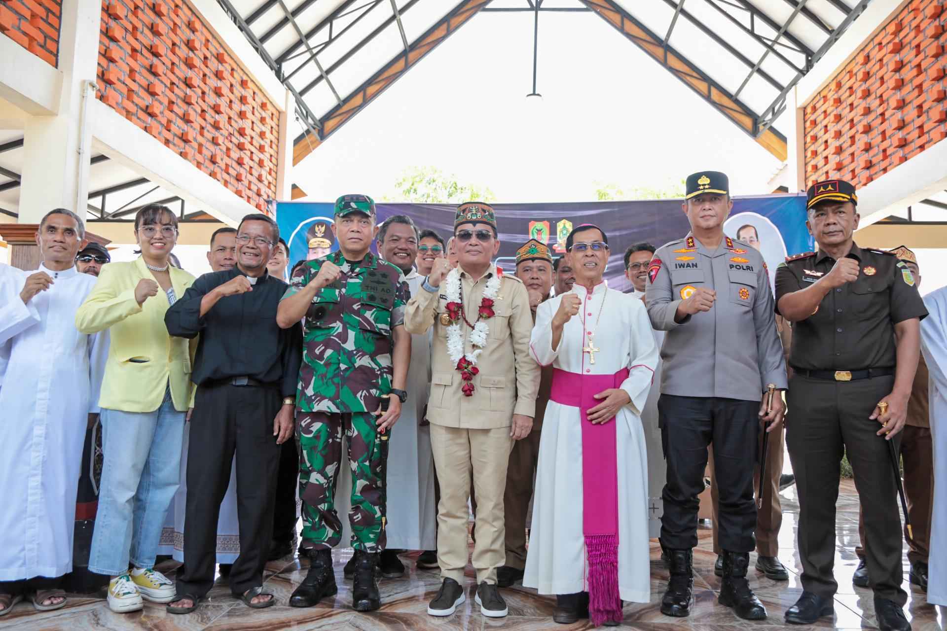 Pemprov Kalteng Dukung Toleransi Umat Beragama melalui Peresmian Jalan Salib