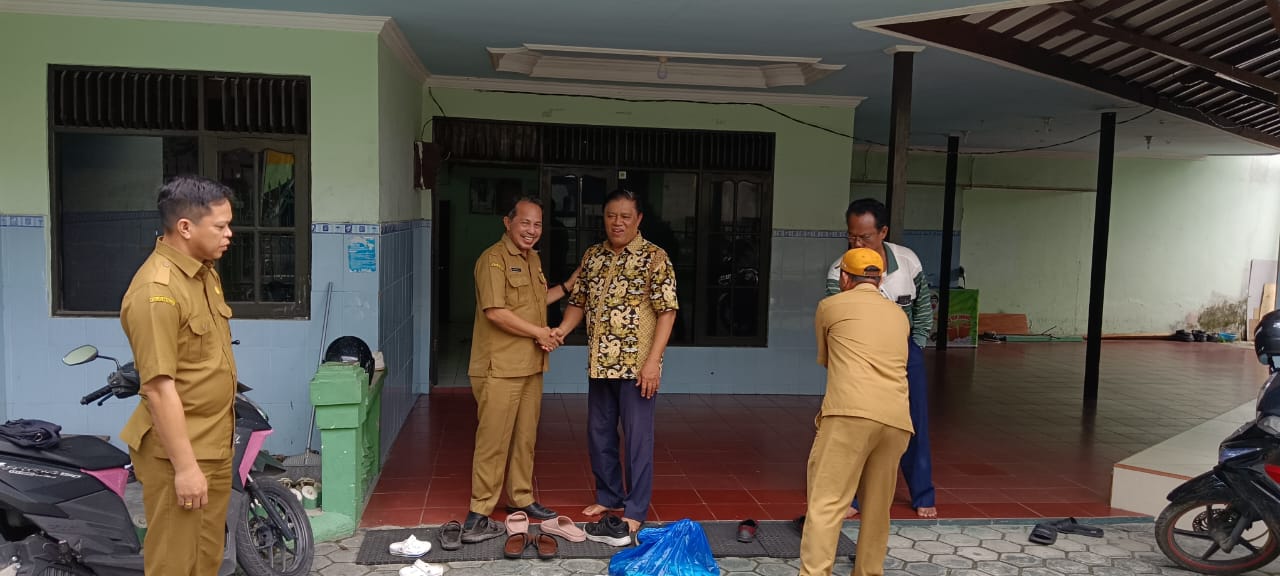 Dislutkan Provinsi Kalimantan Tengah Bagikan Ikan Segar ke Panti Asuhan
