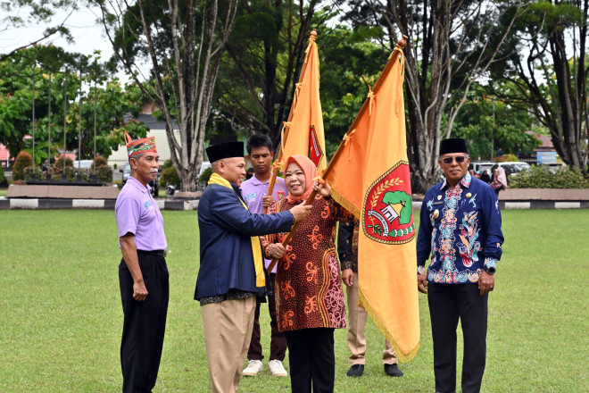 Bupati Kobar Lepas Kafilah MTQH Ke-33