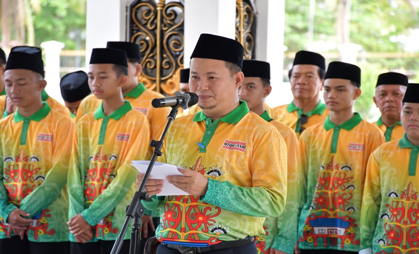 Wabup Khristianto Yudha Lepas Peserta Kafilah MTQH XXXIII Barito Selatan ke Tingkat Provinsi   