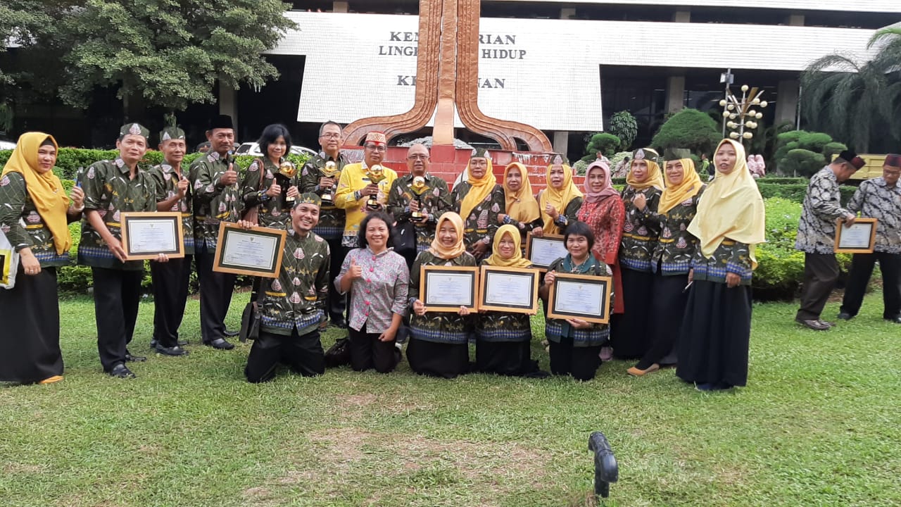 Kalimantan Tengah Raih Penghargaan Adiwiyata Nasional dan Adiwiyata Mandiri Tahun 2019