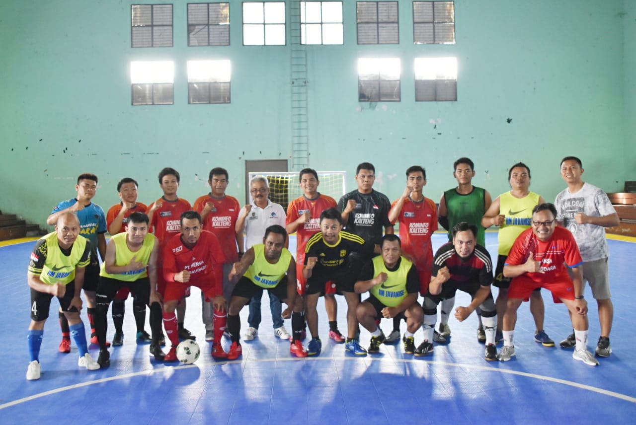 Diskominfo Kalteng Berikan Dukungan Kepada Tim Porwanas Futsal Kalteng
