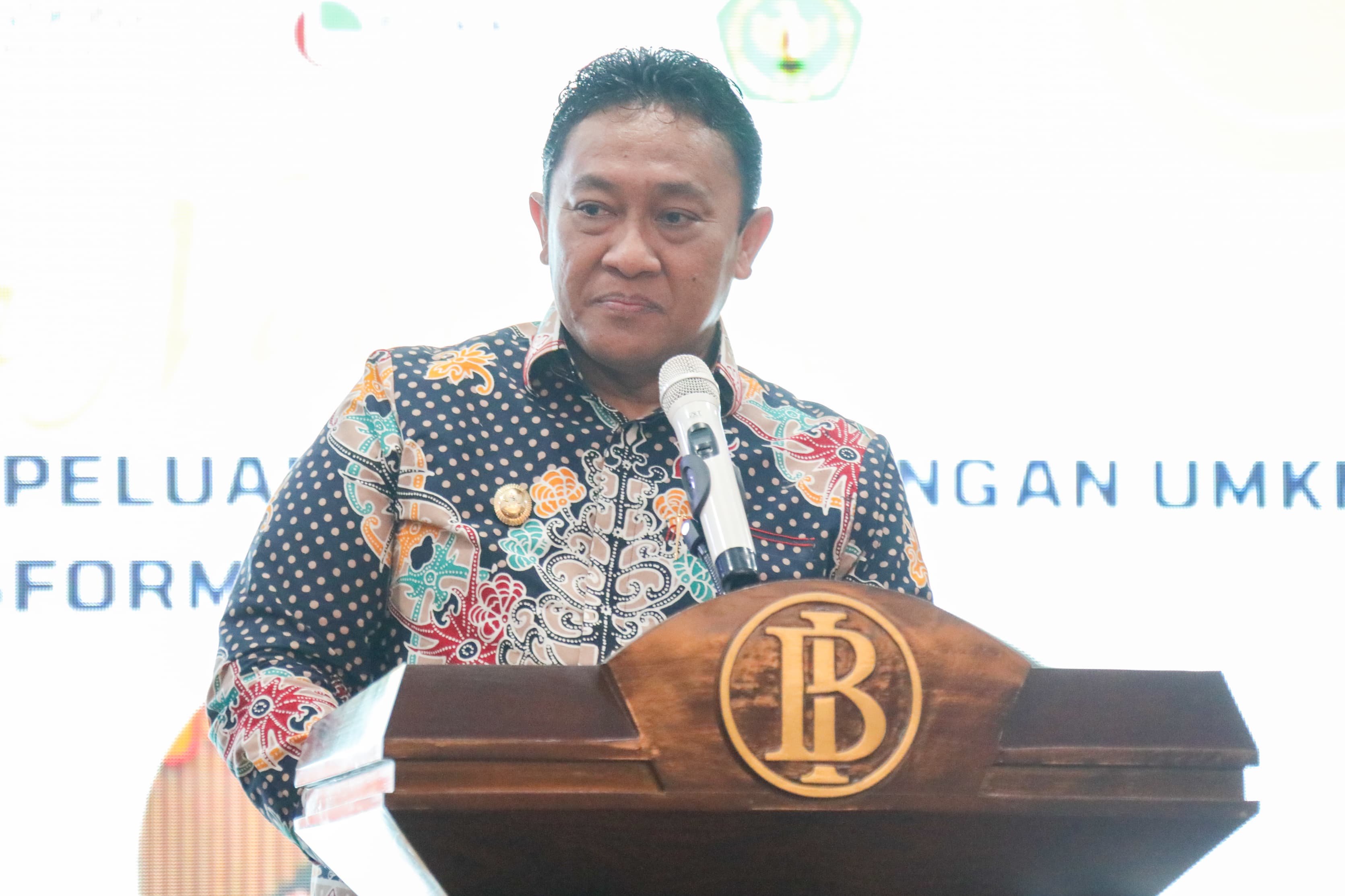Wagub Edy Pratowo Buka Seminar Nasional ISEI Cabang Palangka Raya Tahun 2023
