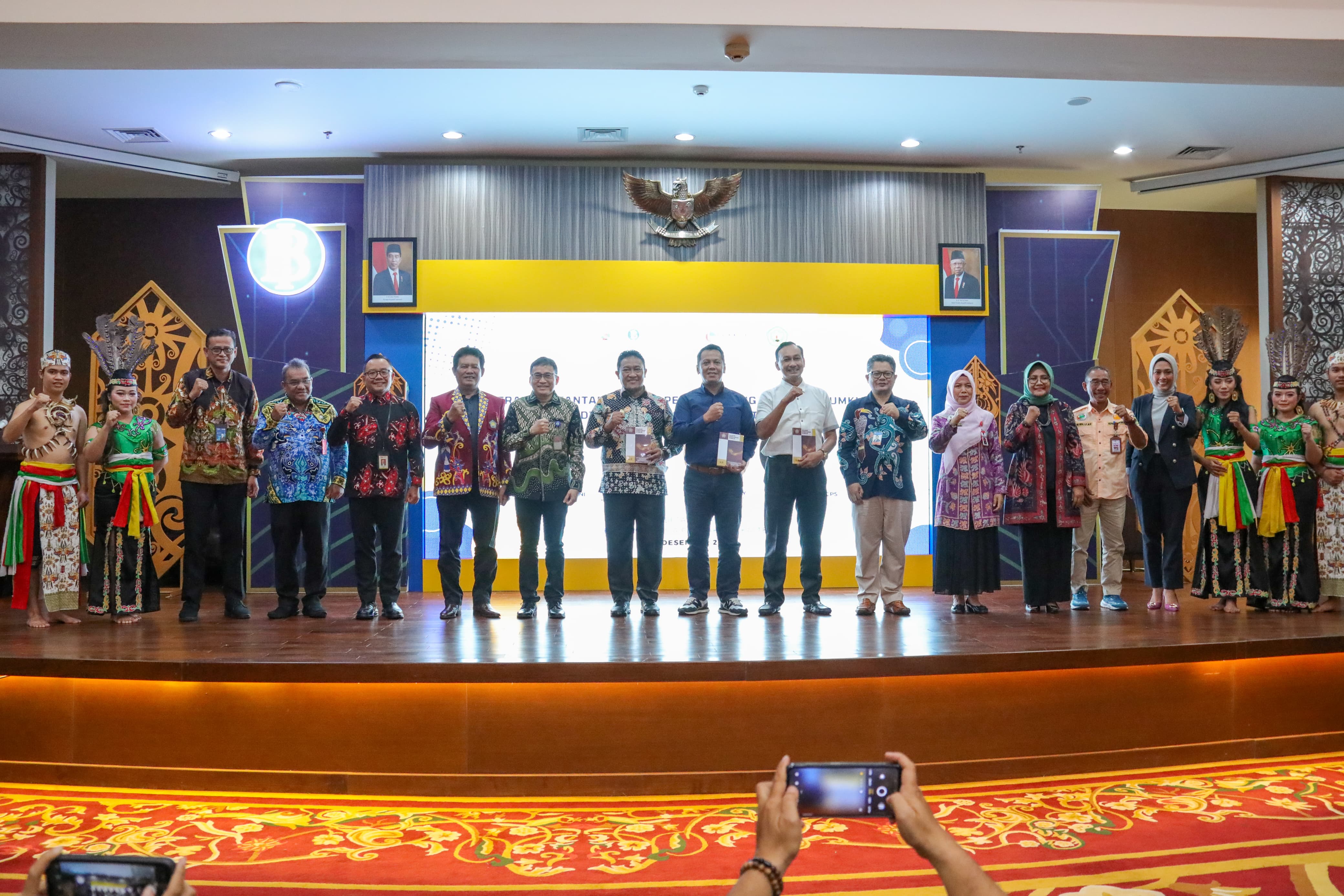 Wagub Edy Pratowo Buka Seminar Nasional ISEI Cabang Palangka Raya Tahun 2023