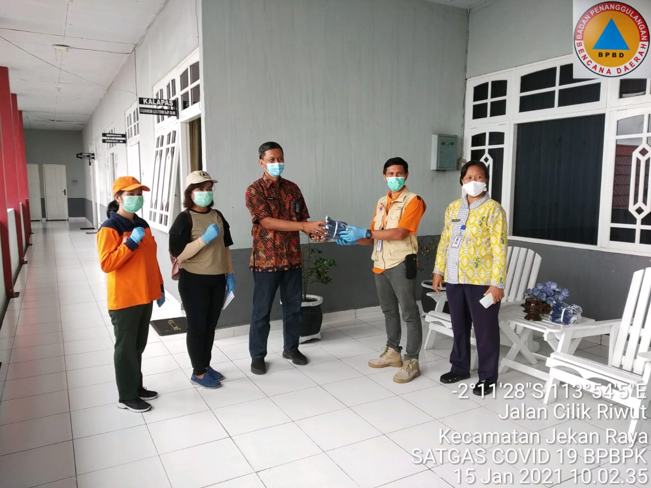 Penyemprotan Cairan Disinfektan Setrilisasi dan Disinfeksi di Lapas kelas IIA Palangka Raya 