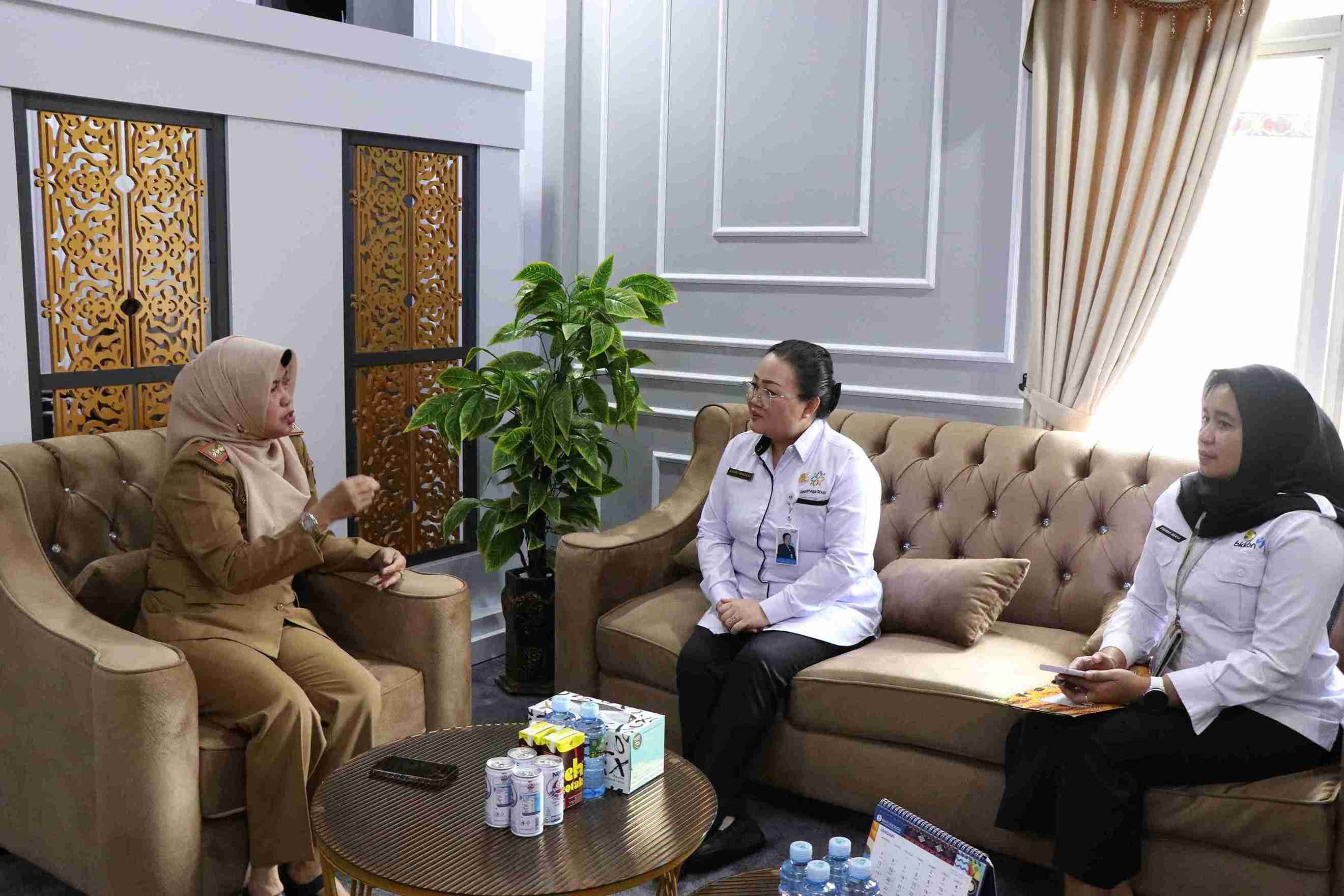 Kepala BKD Prov. Kalteng Terima Kunjungan Kepala Perwakilan BKKBN Kalteng