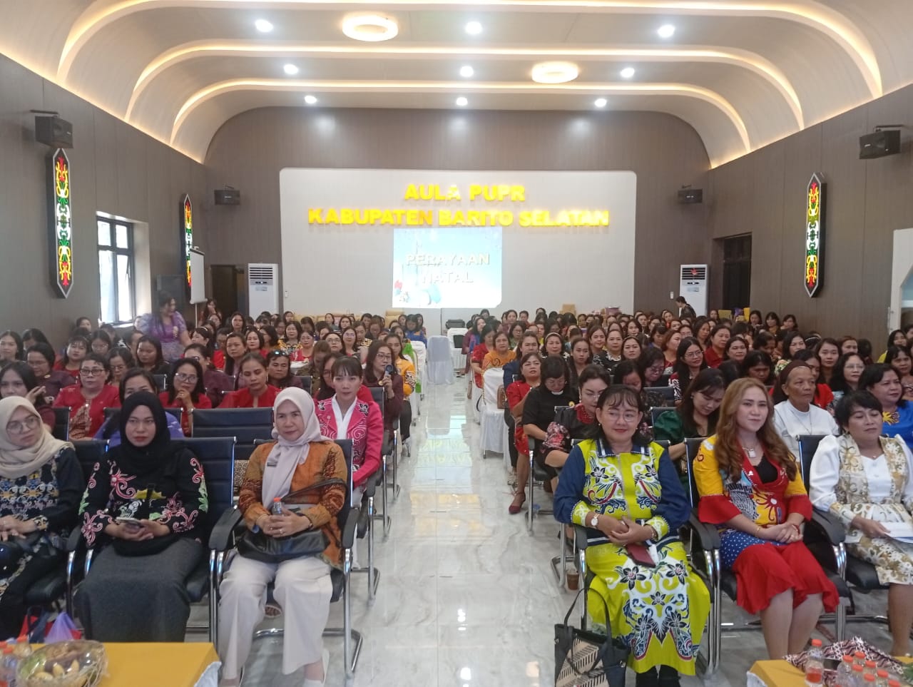 Ita Minarni Apresiasi Perayaan Natal DWP, Dukung Kinerja Aparatur Pemerintah