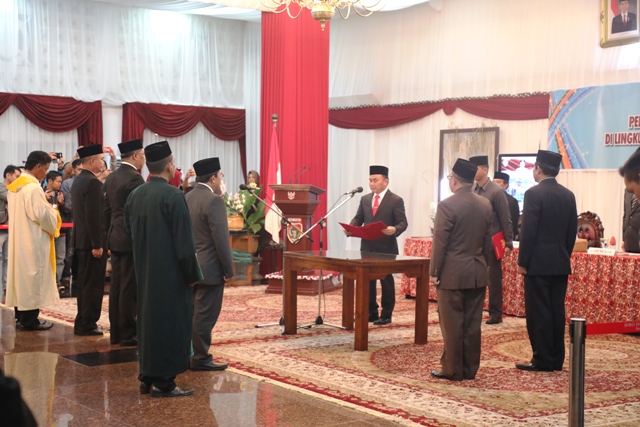 Gubernur Lantik Empat Pejabat Pimpinan Tinggi Pratama