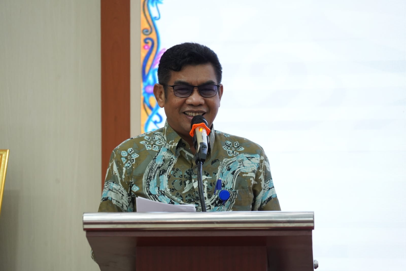 Mewakili Sekda Prov. Kalteng, Kadiskominfosantik Buka Bimtek Peningkatan Kapasitas PPID Kalteng