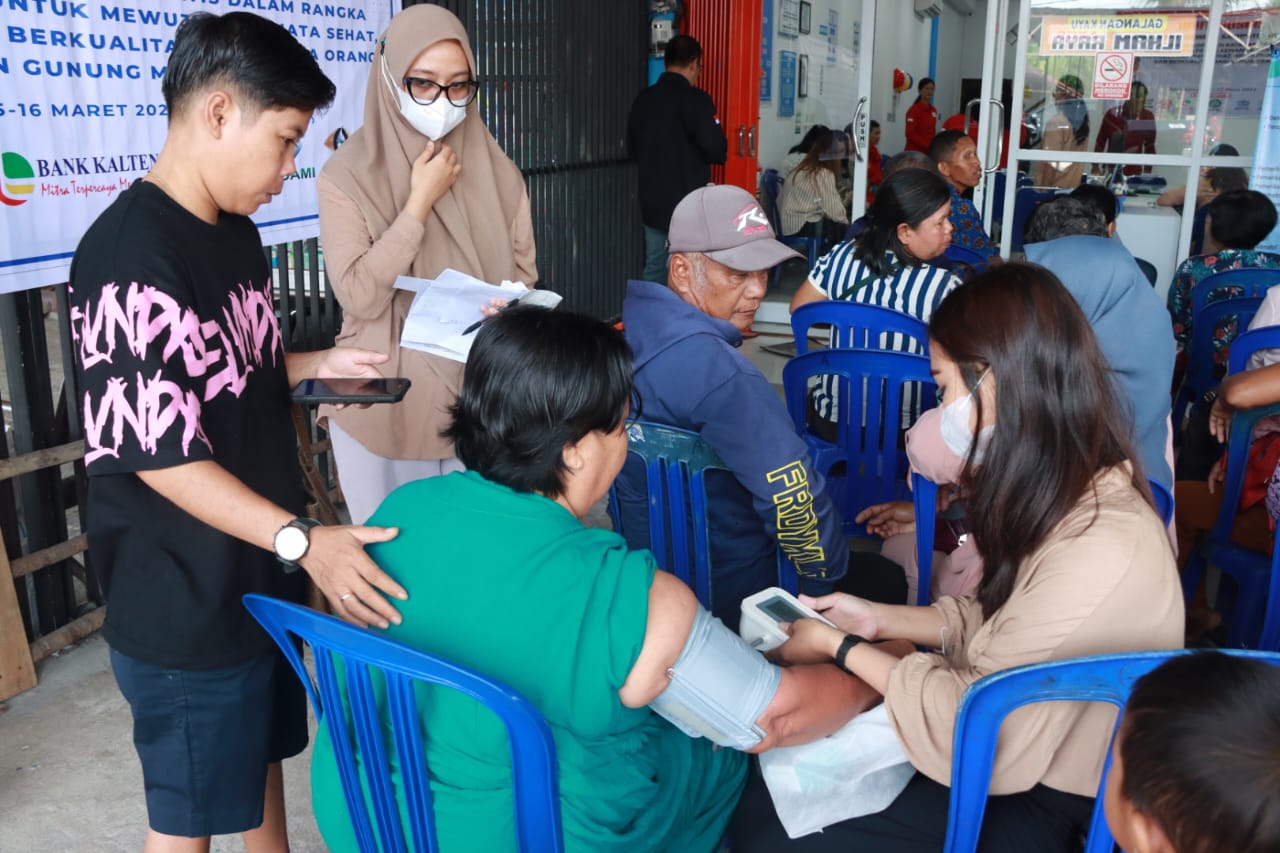 Sekda Nuryakin Apresiasi PMI Gumas Selenggarakan Operasi Katarak Gratis