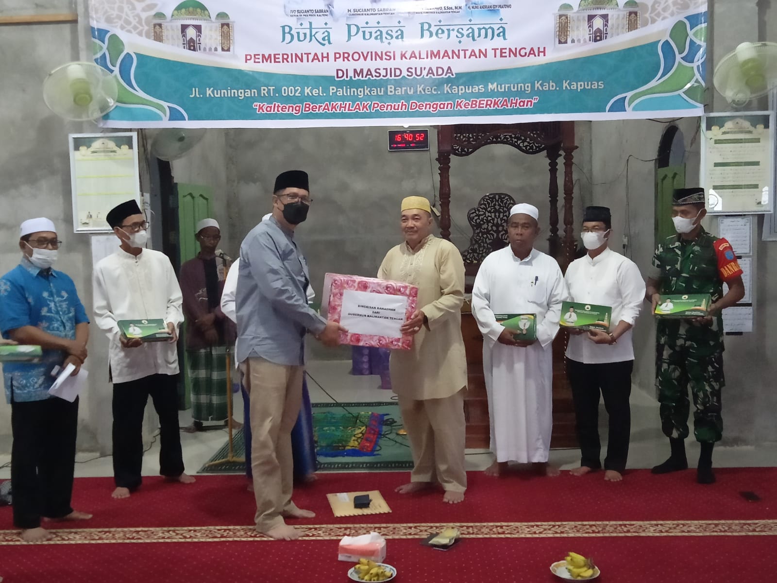Jalin Silaturahmi, Tim Safari Ramadan Pemprov Kalteng Buka Puasa Bersama di Masjid Su`ada Kapuas Murung