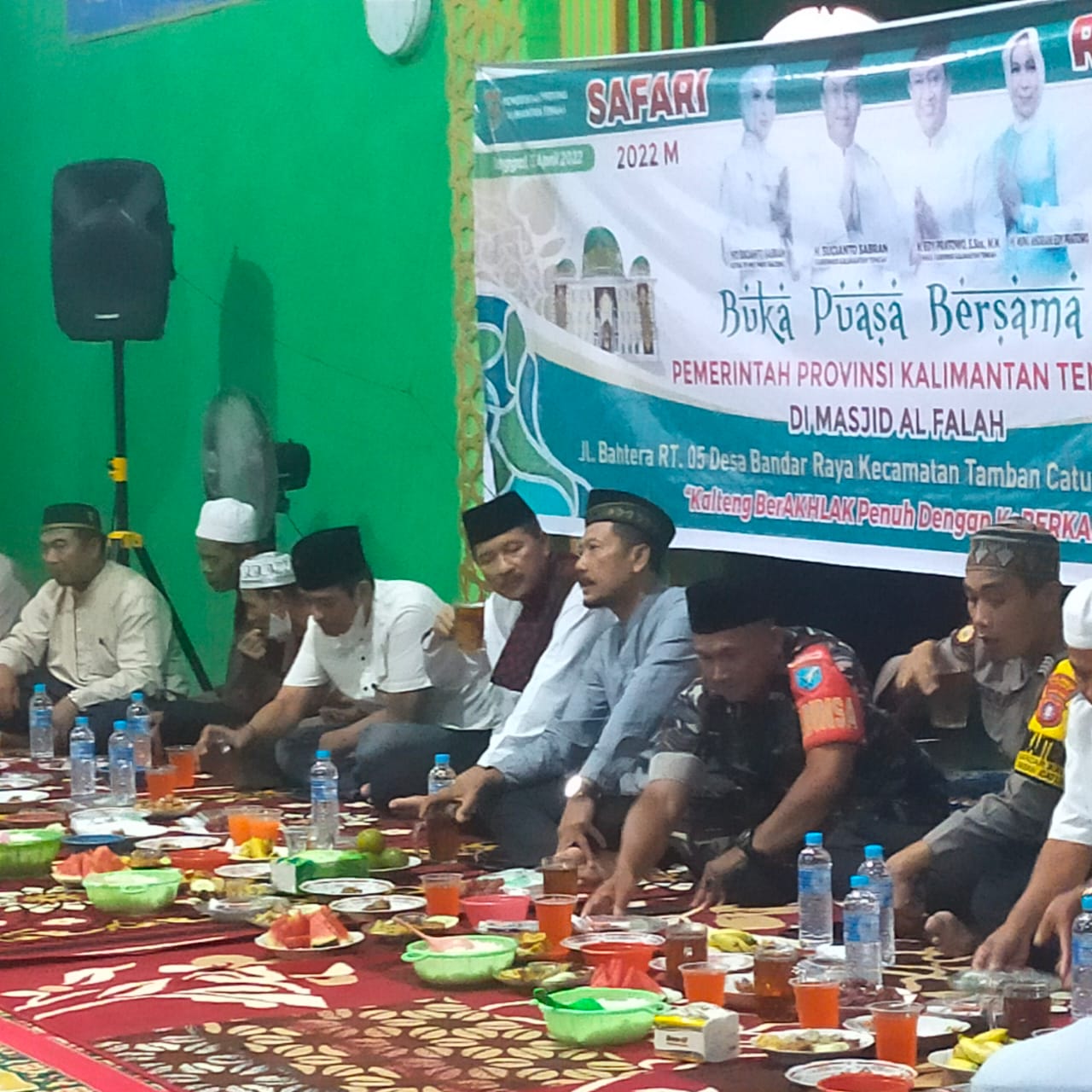 Tim Safari Pemprov Kalteng Buka Puasa Bersama di Masjid Al Falah Tamban Catur Kapuas