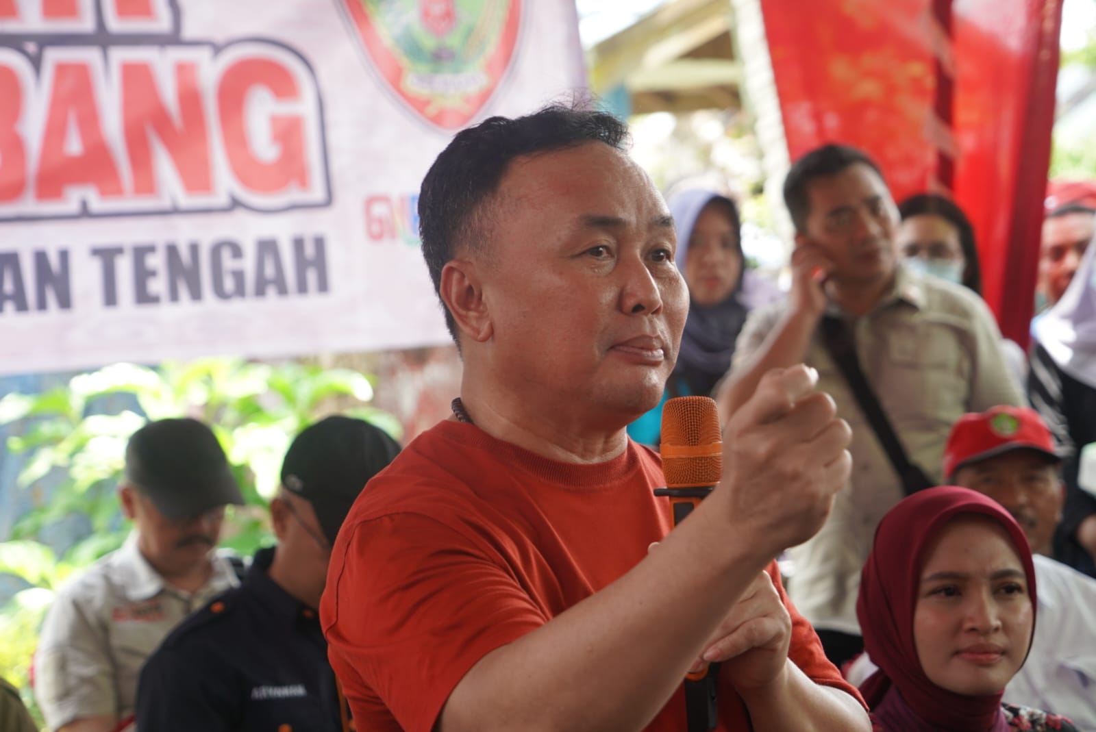 Gubernur Kalteng Sugianto Sabran Sambangi Pasar Penyeimbang di Kantor Camat Baamang Sampit
