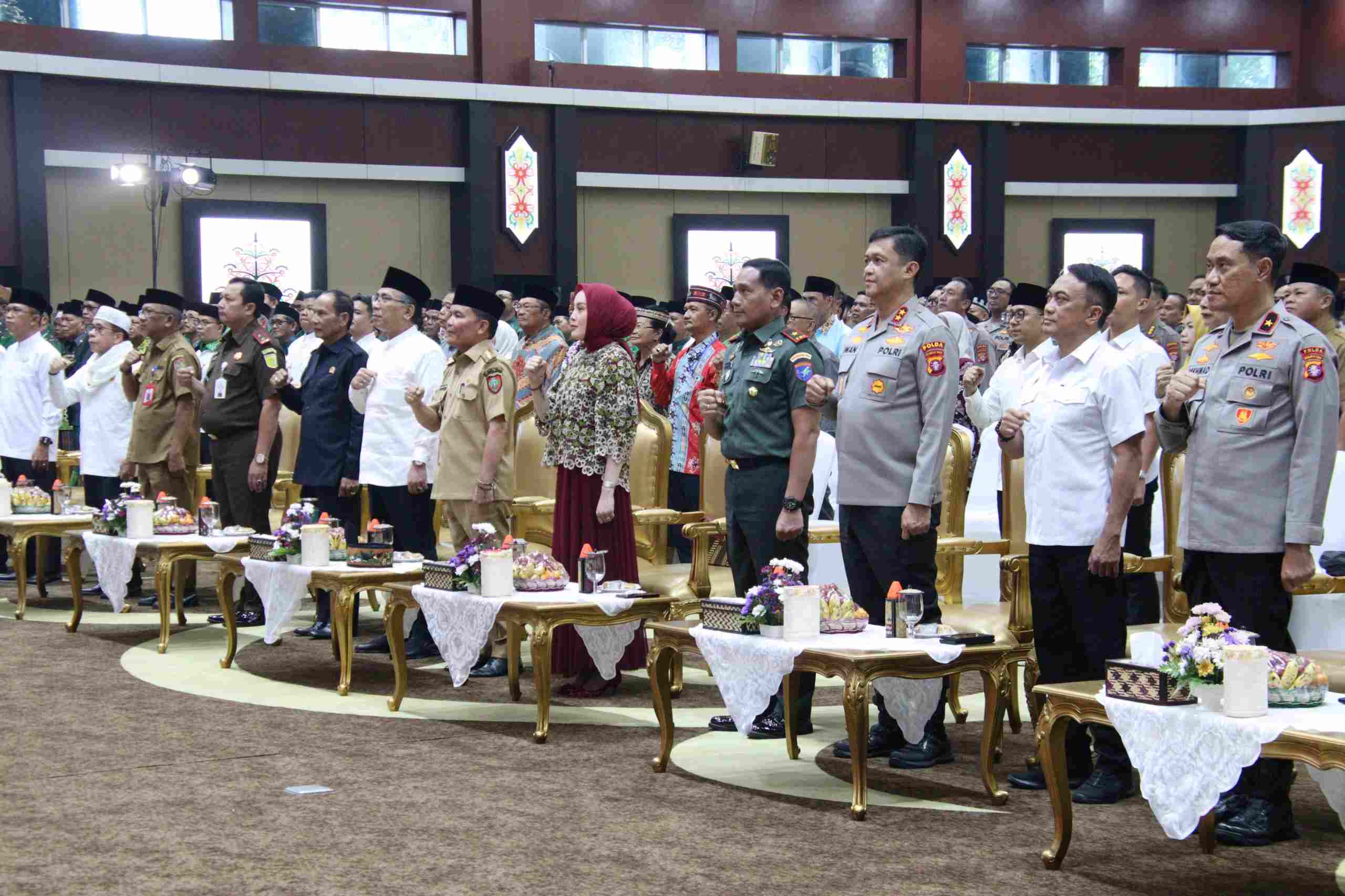 Kadis PMD Prov. Kalteng Hadiri Halalbihalal Kebangsaan bersama Pemprov Kalteng, Forkopimda, DAD, Organisasi Kemasyarakatan dan Organisasi Keagamaan