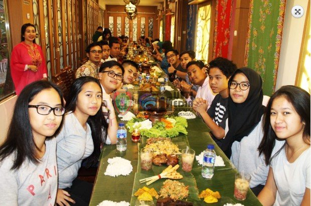 Relasi Sosial dalam Bukber