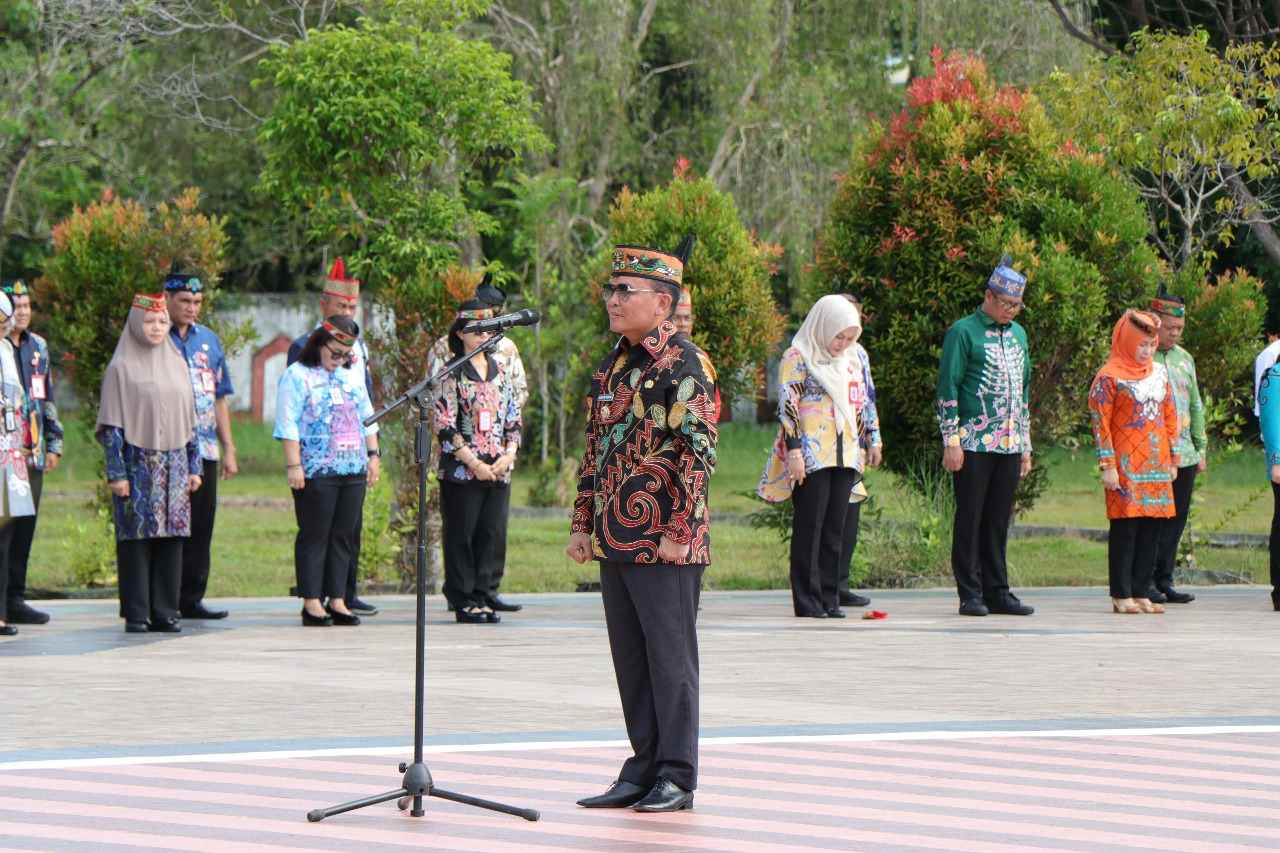 Kepala BKD Hadiri Upacara Ziarah dan Tabur Bunga dalam Rangka Hari Jadi ke-68 Prov. Kalteng