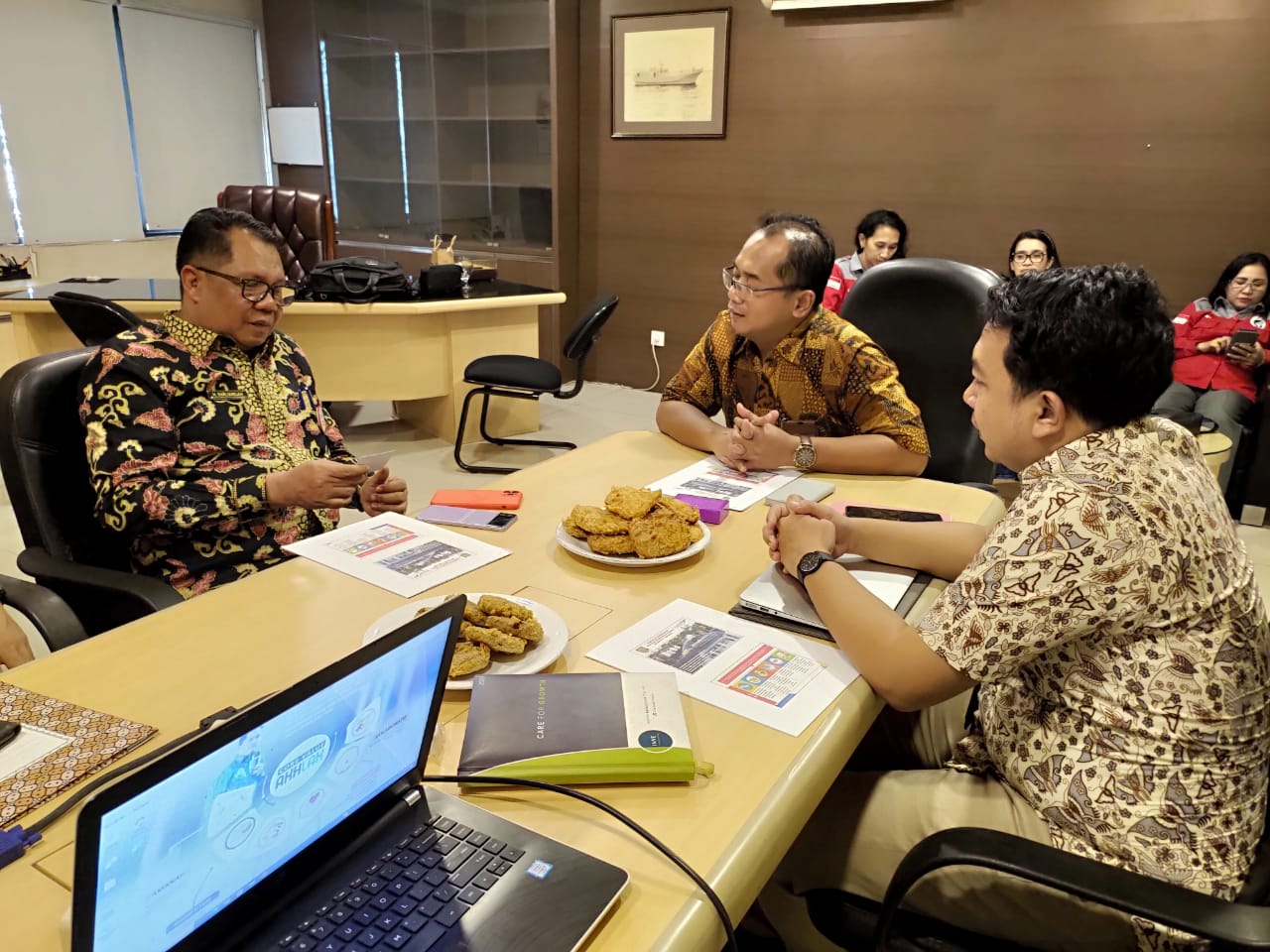 Tingkatkan Sinergisitas Sektor Kelautan dan Perikanan, Kepala Dislutkan Prov. Kalteng Sambangi Kantor PT. Perindo