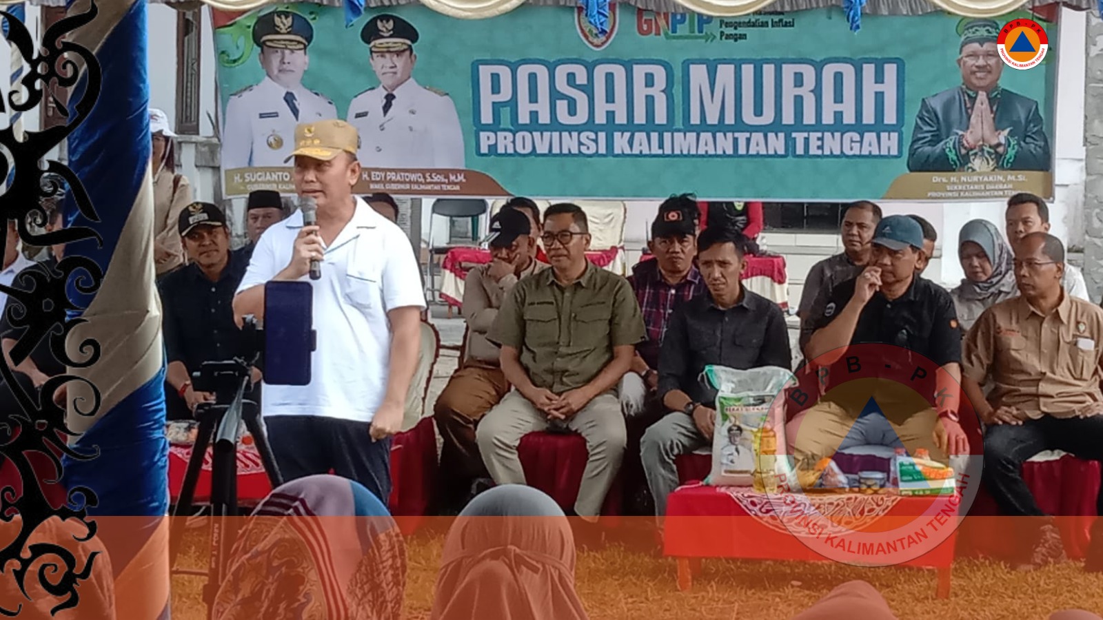 Kalaksa BPBPK Ahmad Toyib Dampingi Gubernur Kalteng Buka Pasar Murah di Hanau