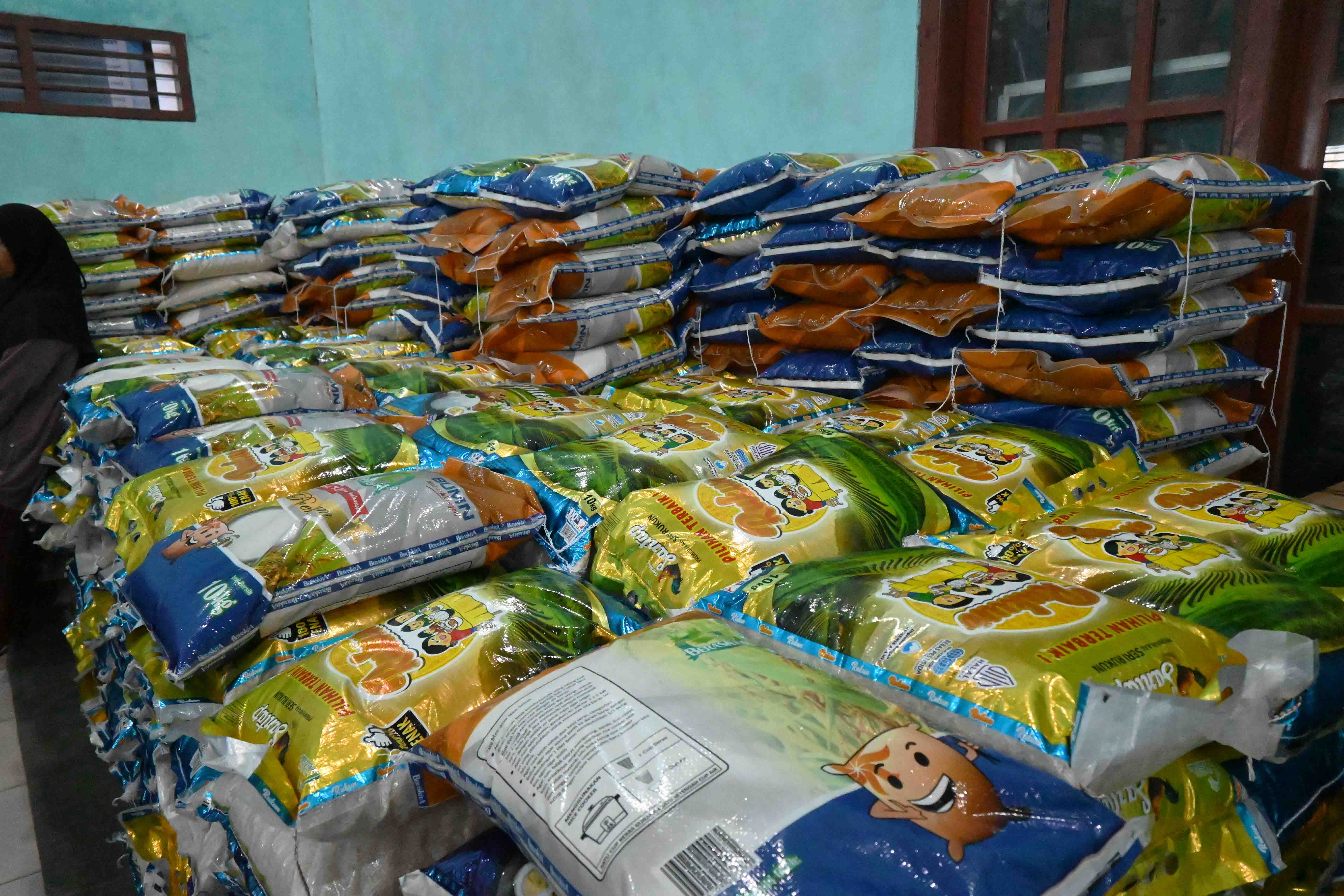 Kepala Dinkes Dampingi Gubernur Kalteng Buka Pasar Murah di Kab. Kotim dan Kobar