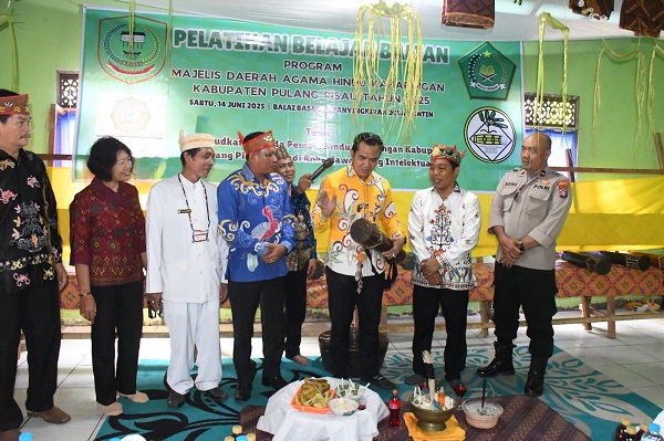 Rifai: Jaga Akar Budaya Lewat Balajar Balian 